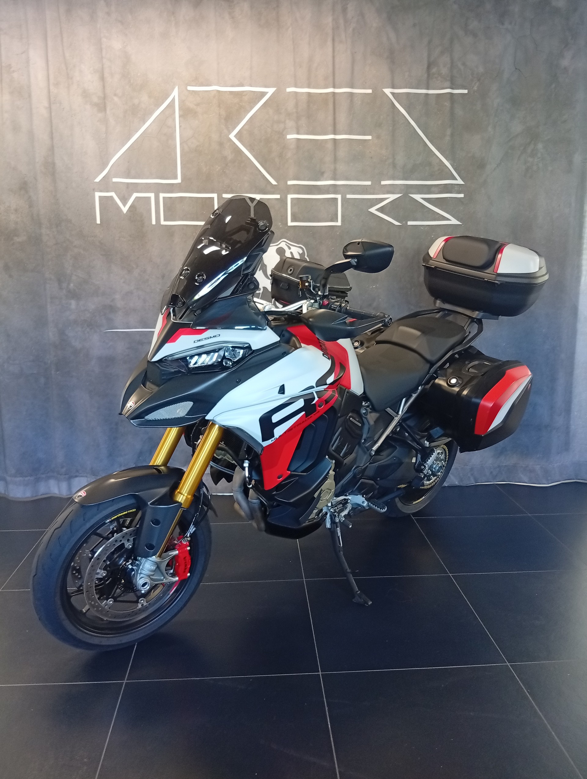 DUCATI Multistrada V4 RS-showroom-element-3