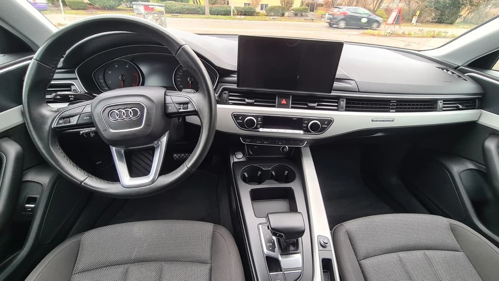 AUDI A4 Avant 40 TDI Attraction quattro S-tronic ** 204 PS ** Gr-Navi ** Abstandsregelsysteme ** Anh-Kupplung ** Modell 2023 **-image-10