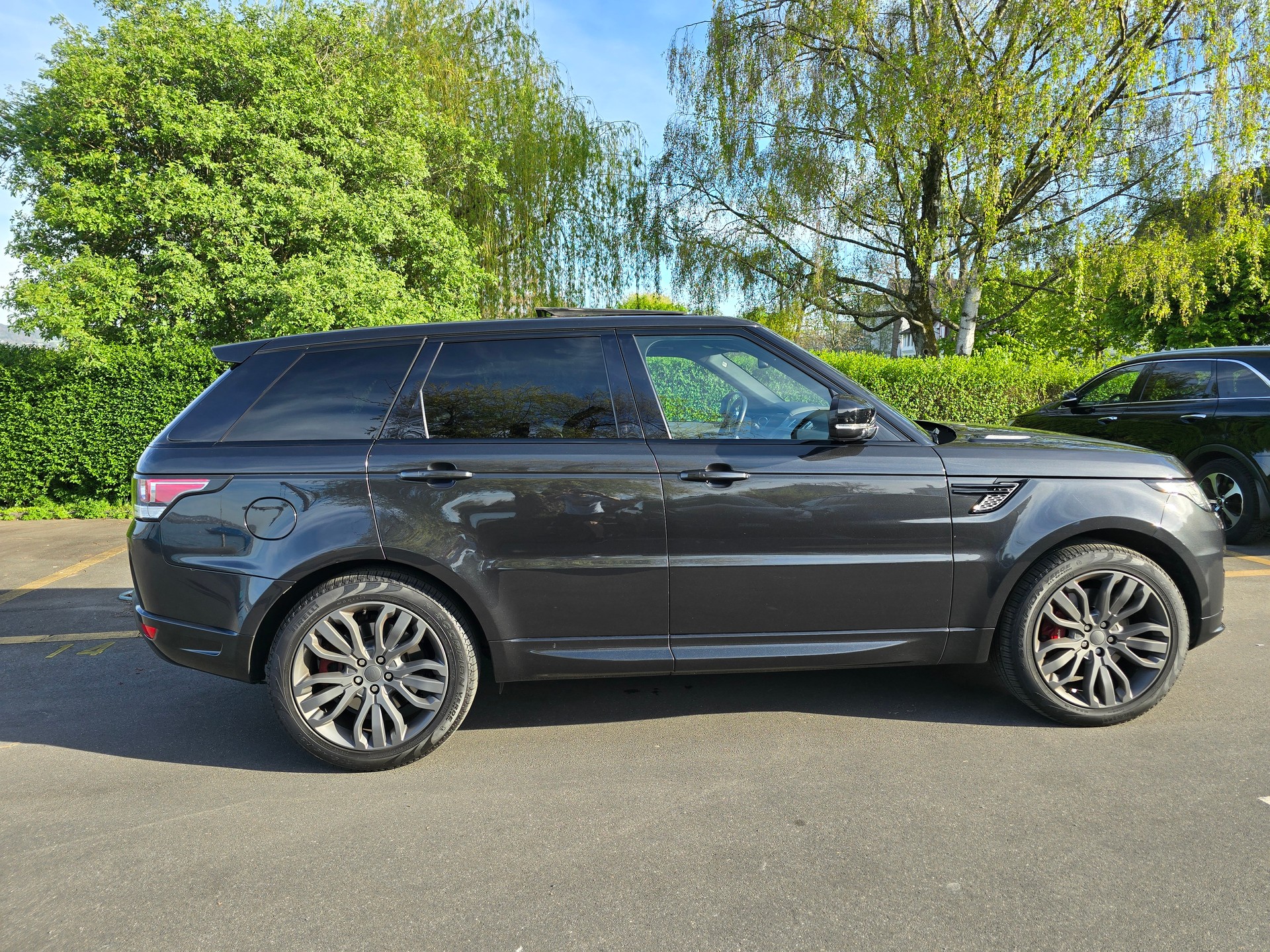 LAND ROVER 4.4 SDV8 Autobiography Dynamic A-image-0