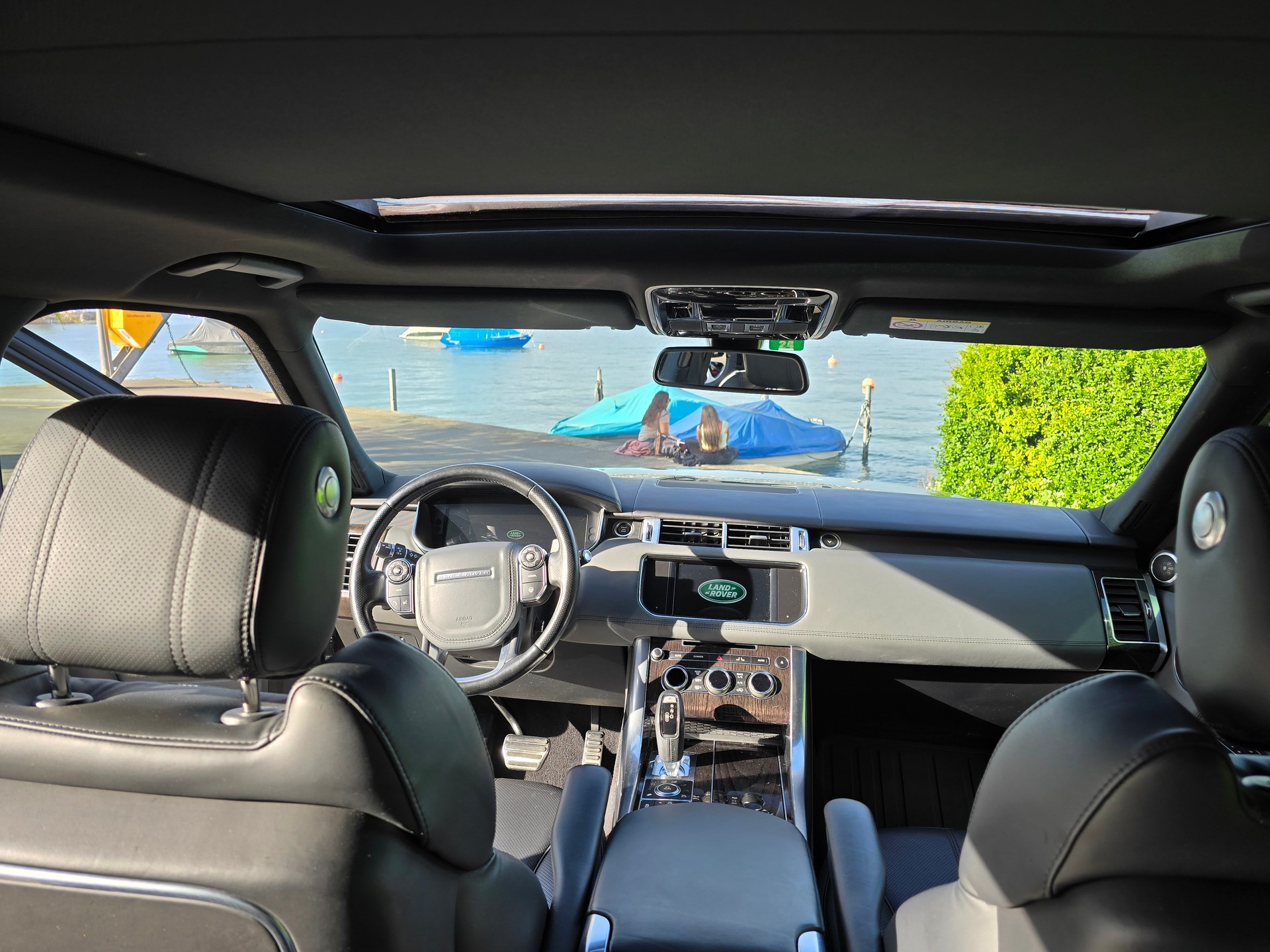 LAND ROVER 4.4 SDV8 Autobiography Dynamic A-image-10