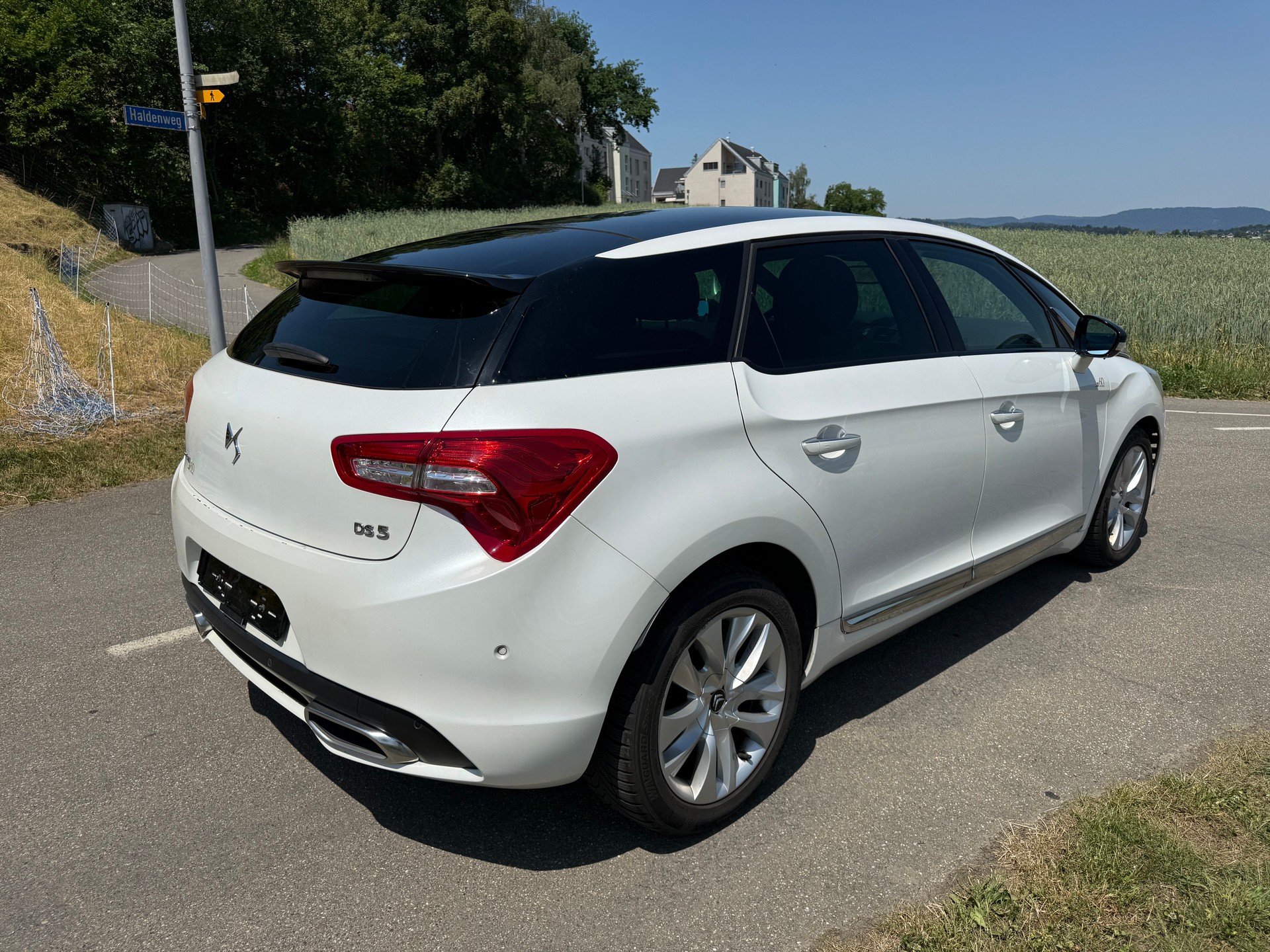 DS AUTOMOBILES DS 5 HYbrid4 200 Sport Chic EGS6-image-3