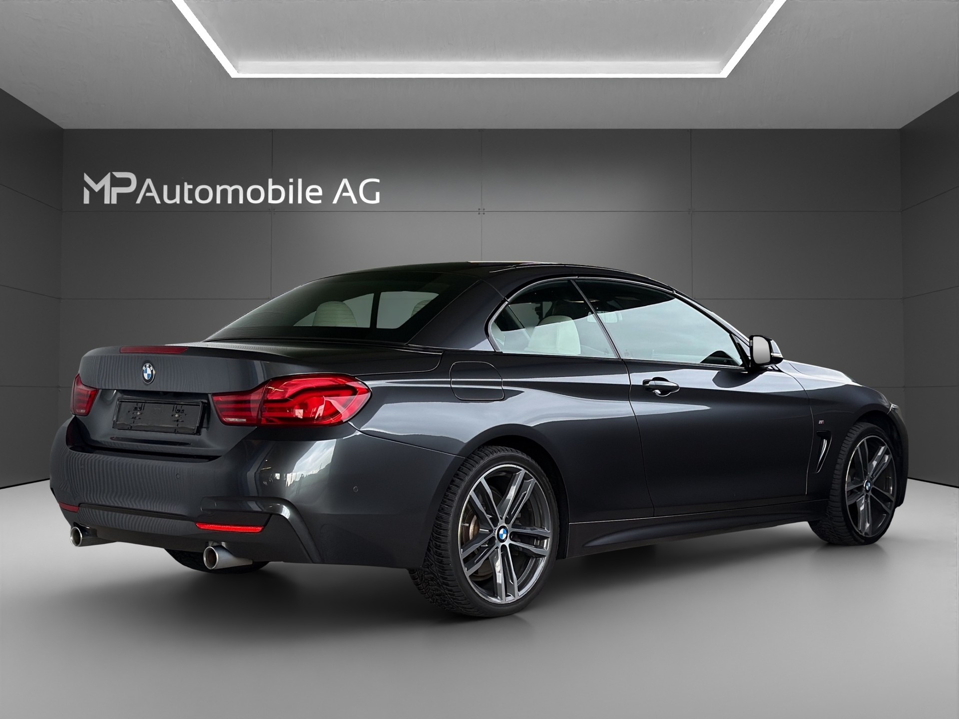BMW 440i Cabriolet xDrive M Sport Steptronic-image-4