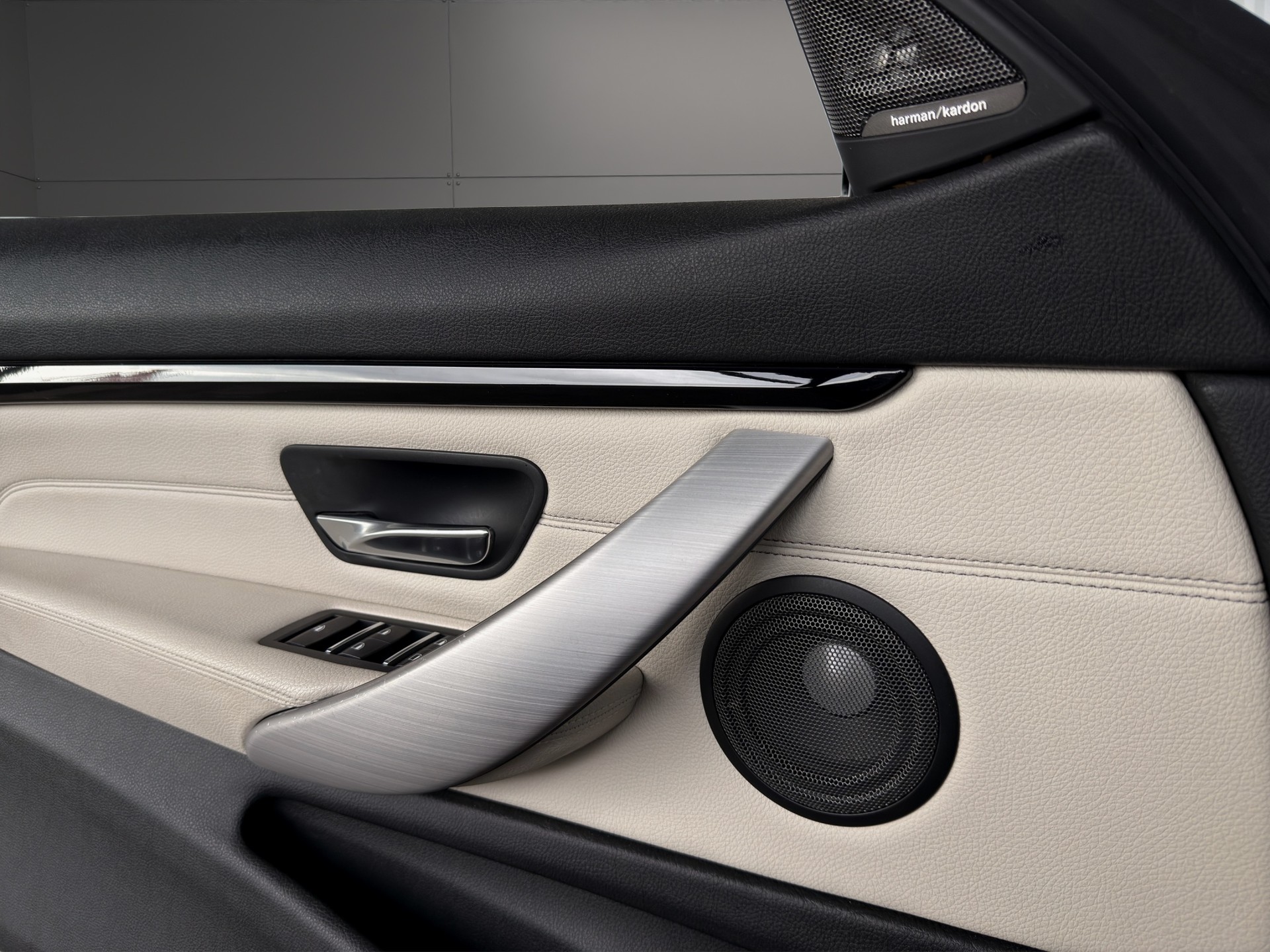 BMW 440i Cabriolet xDrive M Sport Steptronic-image-16