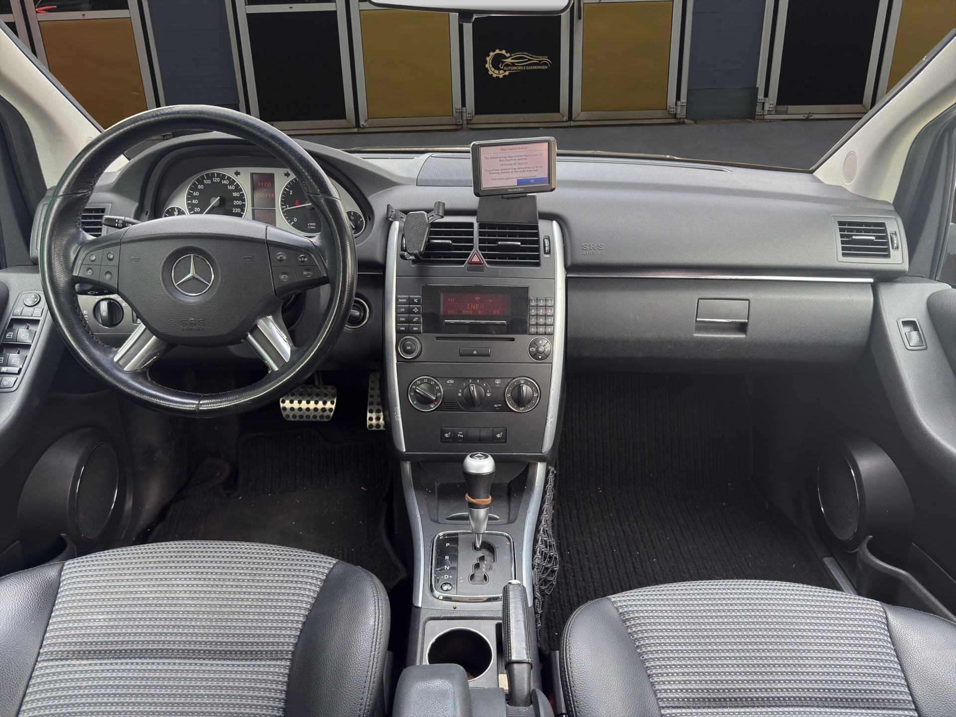 MERCEDES-BENZ B 170-image-10