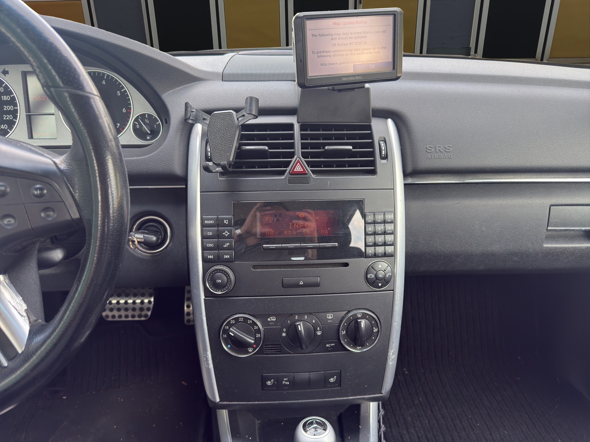 MERCEDES-BENZ B 170-image-14
