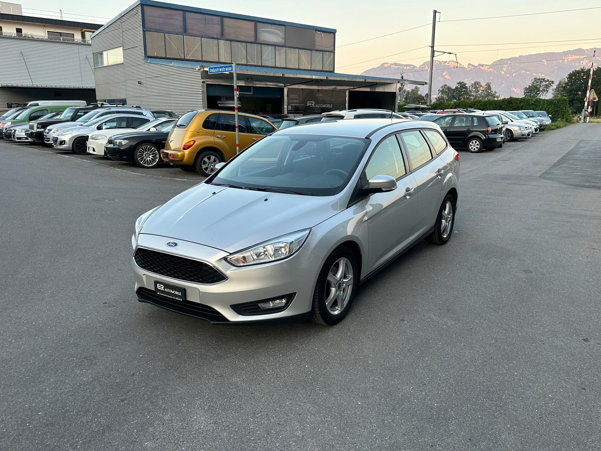 FORD Focus 1.0 SCTi Business-image-0