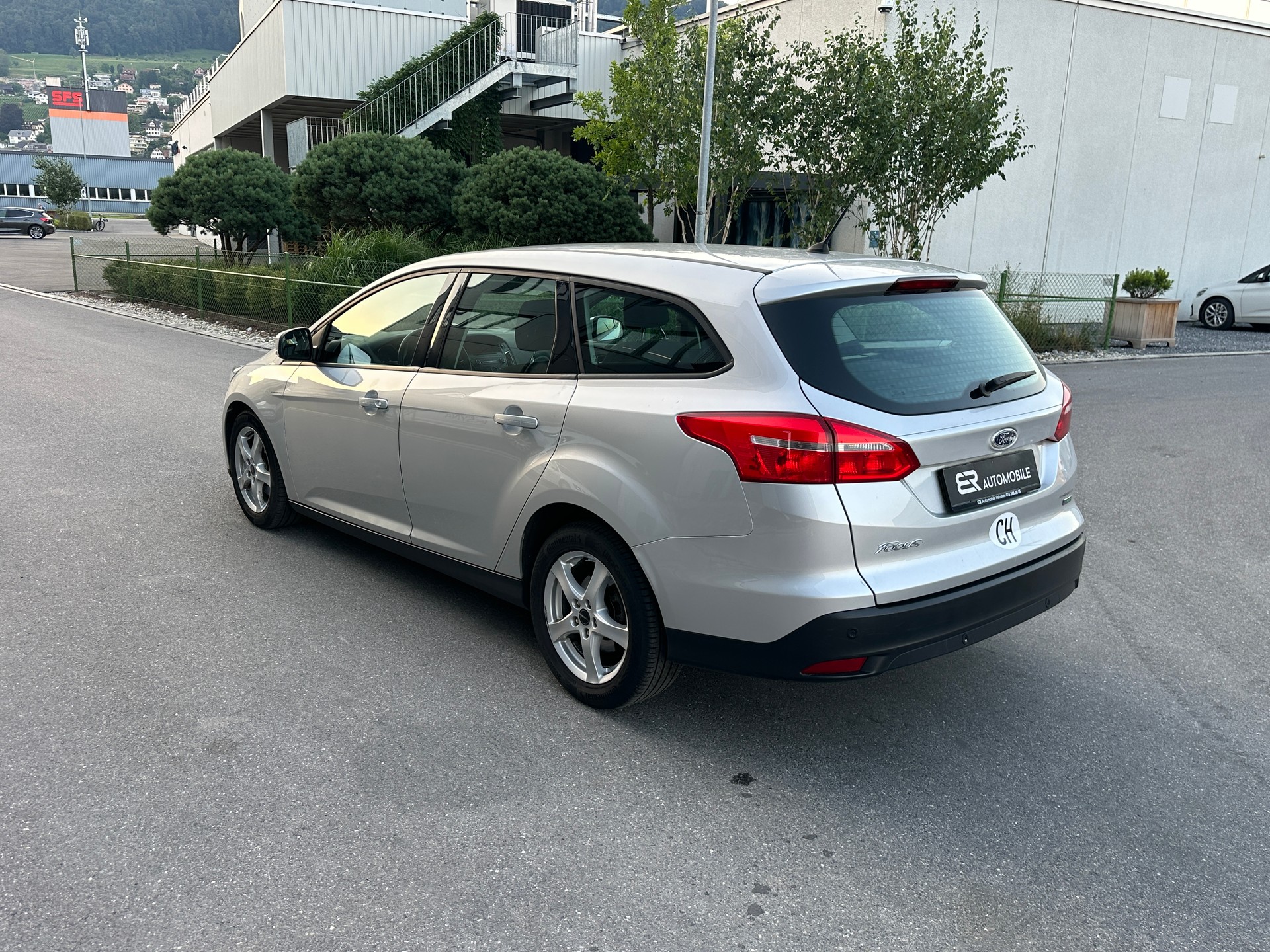 FORD Focus 1.0 SCTi Business-image-3