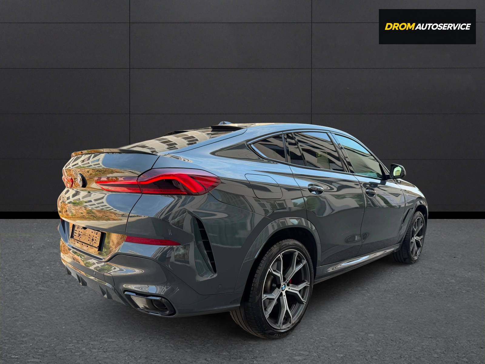 BMW X6 xDrive 48V 40d M Sport Pro Steptronic-image-3