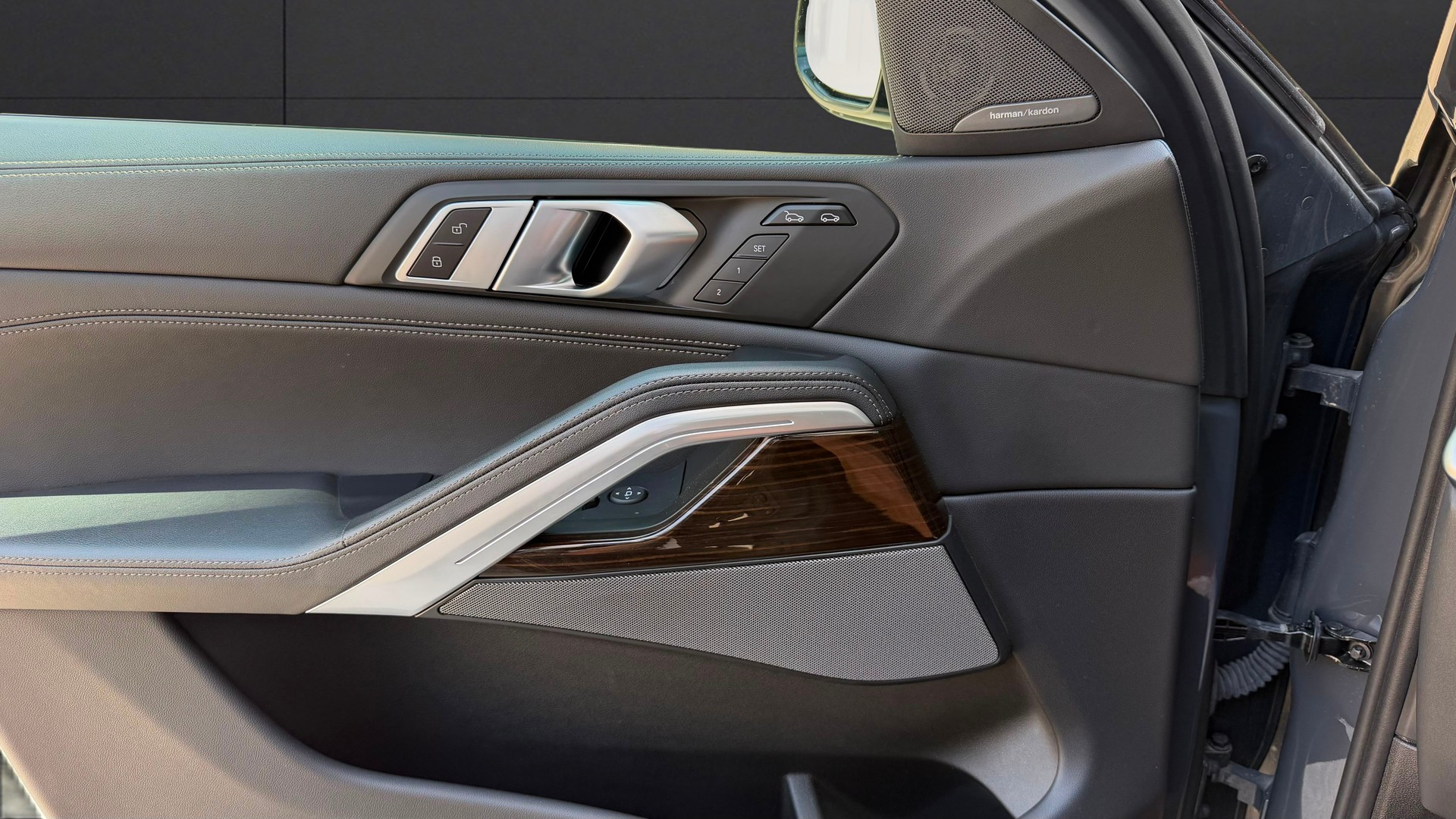 BMW X6 xDrive 48V 40d M Sport Pro Steptronic-image-19