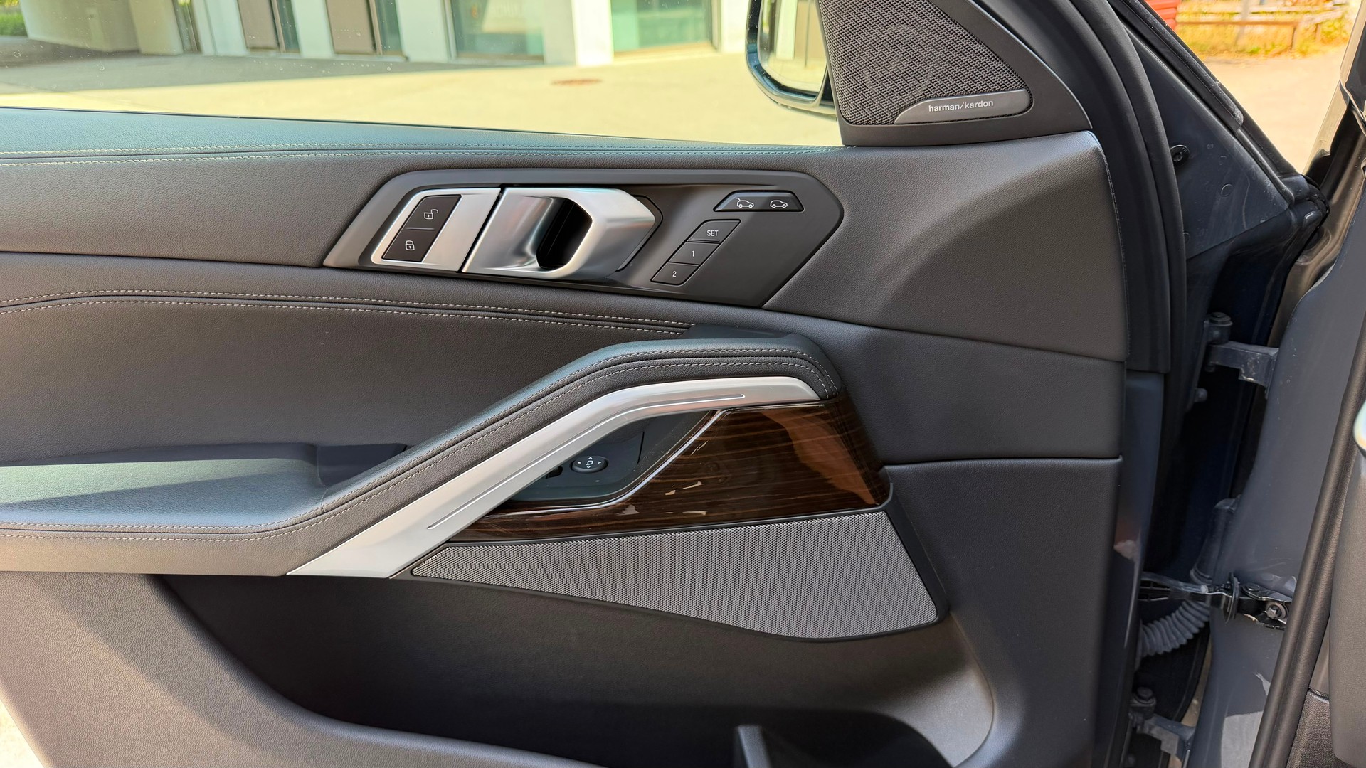 BMW X6 xDrive 48V 40d M Sport Pro Steptronic-image-19