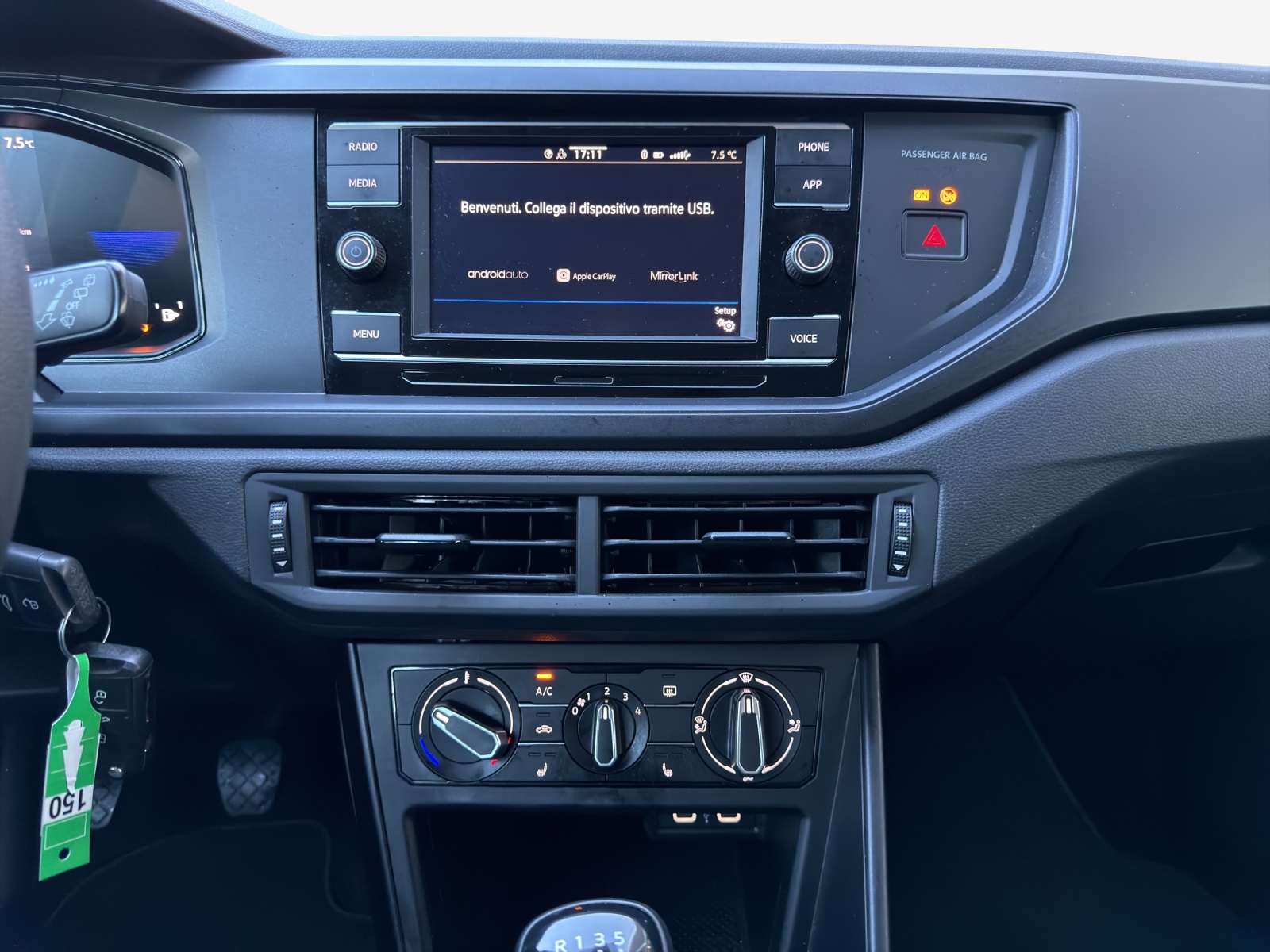 VW Polo 1.0 TSI Basis-image-10