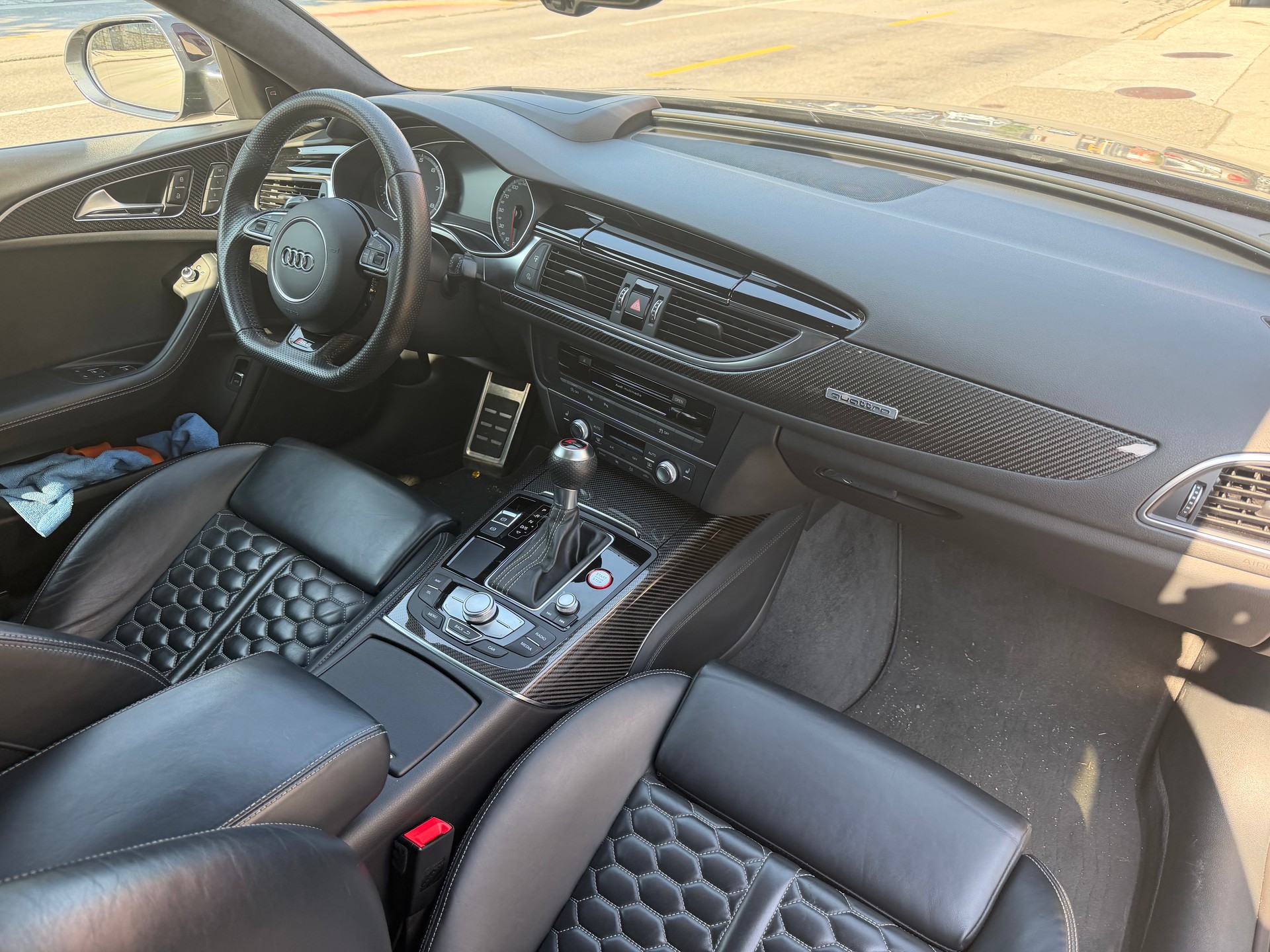 AUDI RS6 Avant 4.0 TFSI V8 performance quattro-image-7