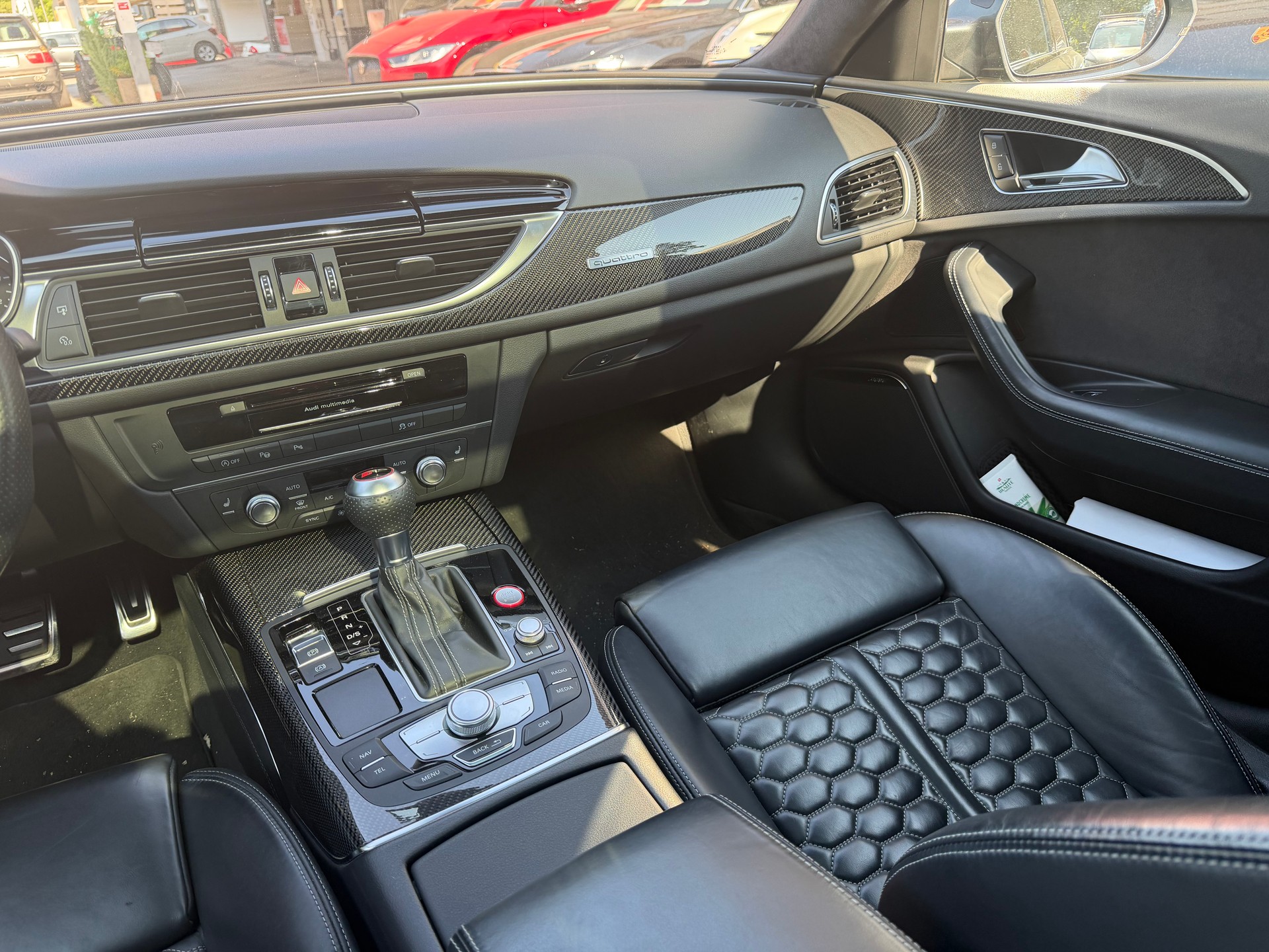 AUDI RS6 Avant 4.0 TFSI V8 performance quattro-image-9