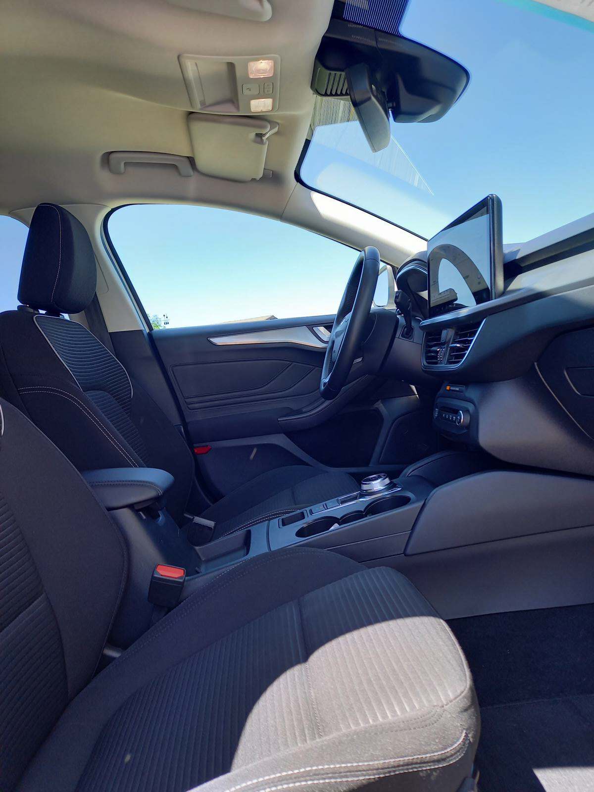 FORD Focus 1.5 TDCi Titanium Automatic-image-10