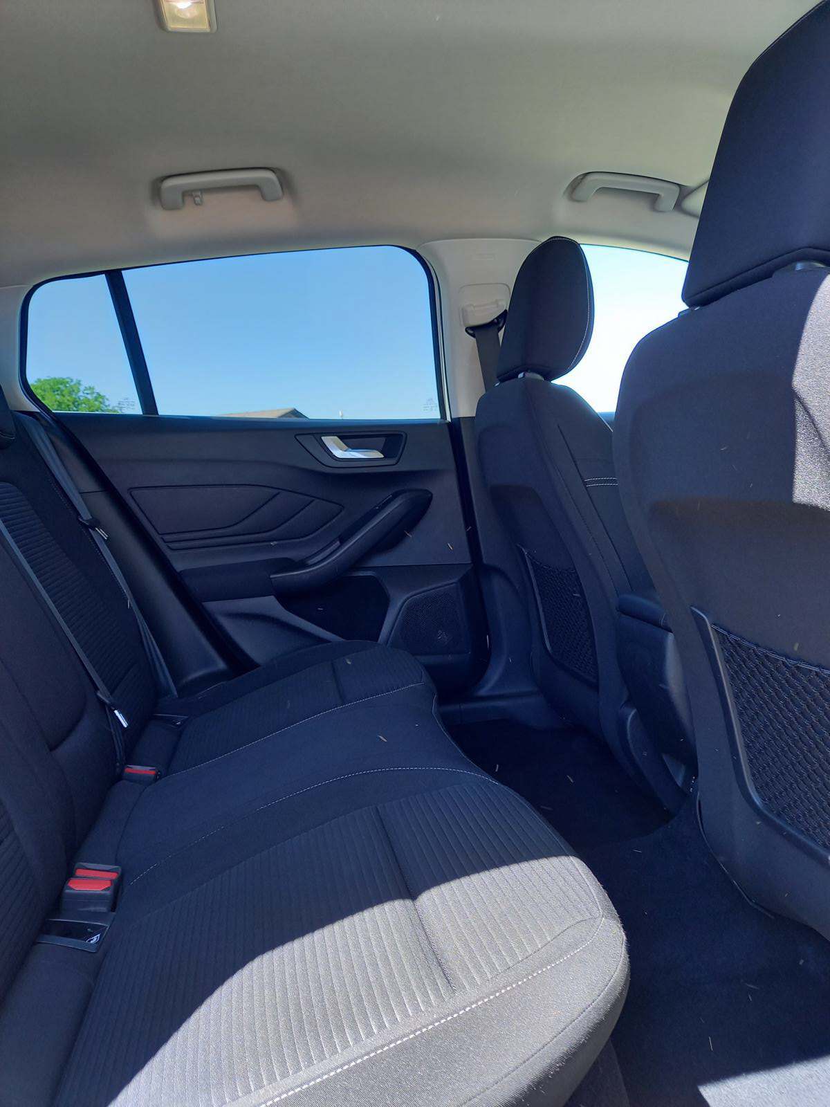 FORD Focus 1.5 TDCi Titanium Automatic-image-11
