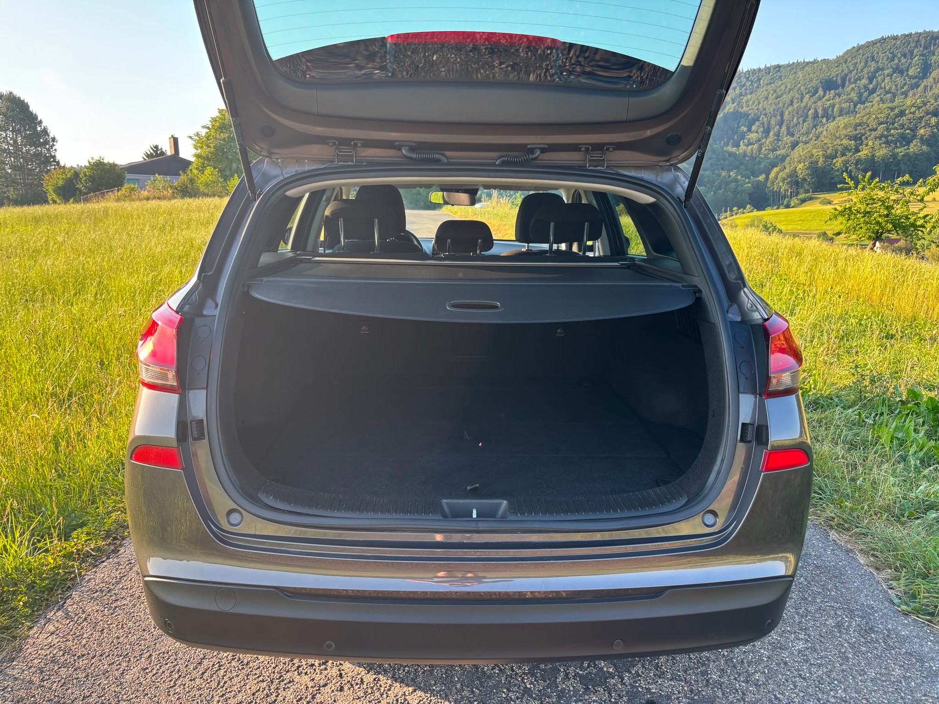HYUNDAI i30 Wagon 1.4 T-GDi Origo DCT-image-9