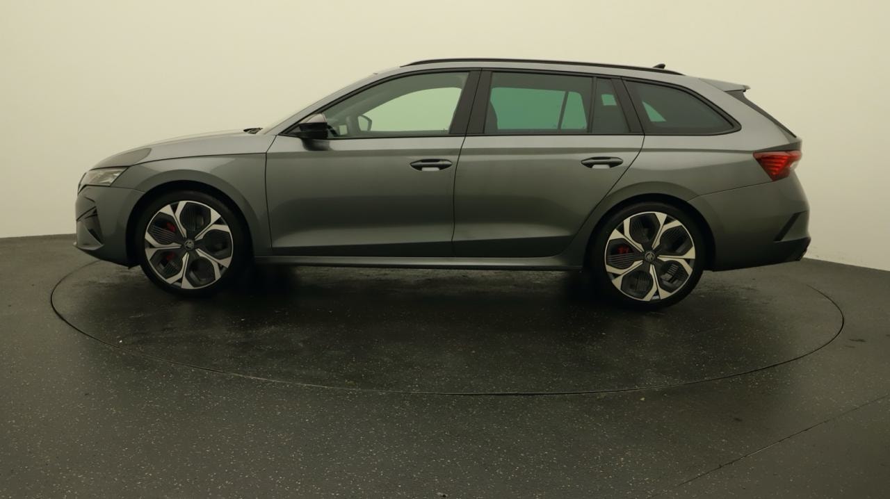 SKODA Octavia Combi 2.0 TSI DSG RS-image-1