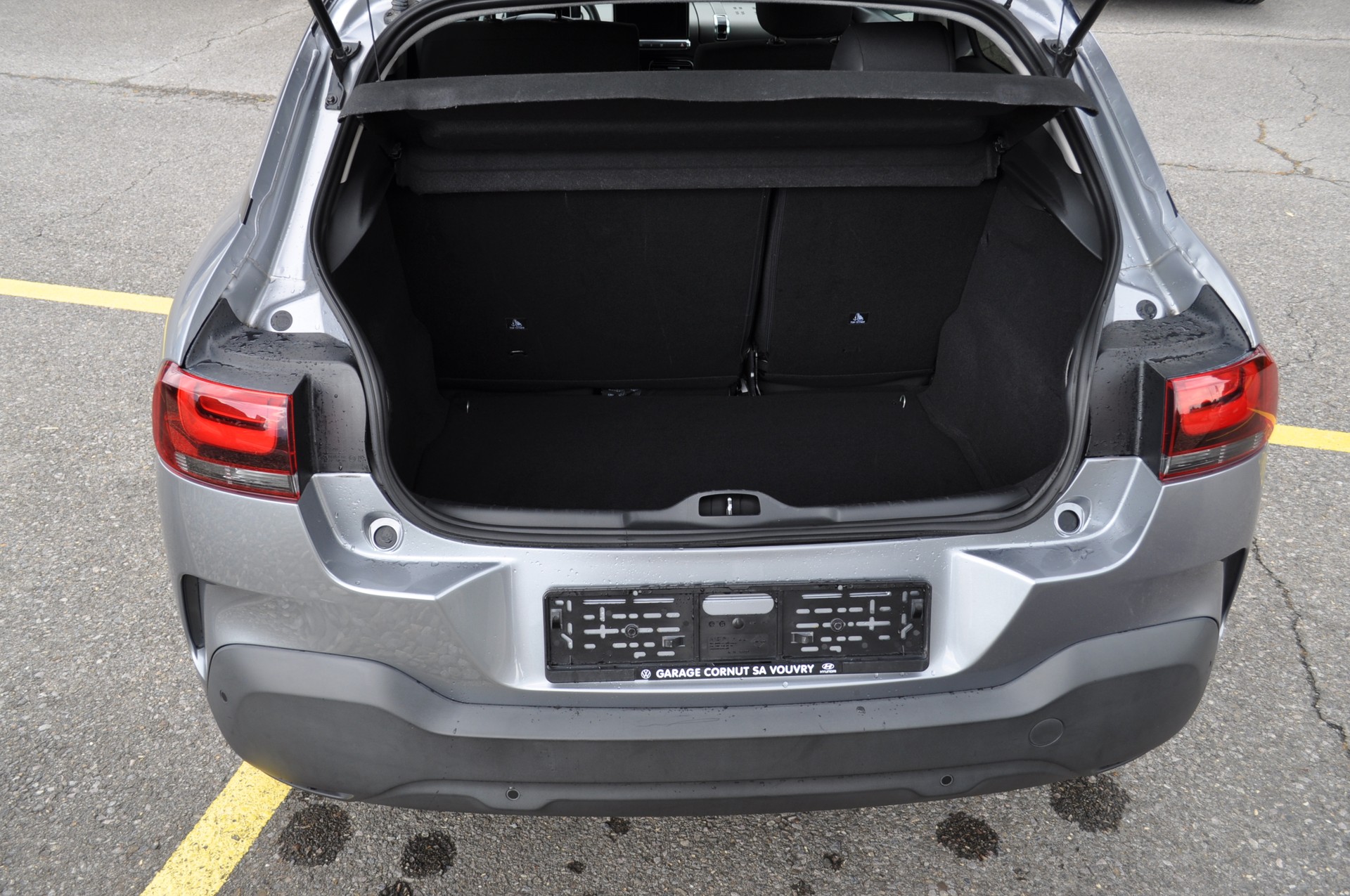 CITROEN C4 Cactus 1.2 Pure Tech Shine EAT6-image-6
