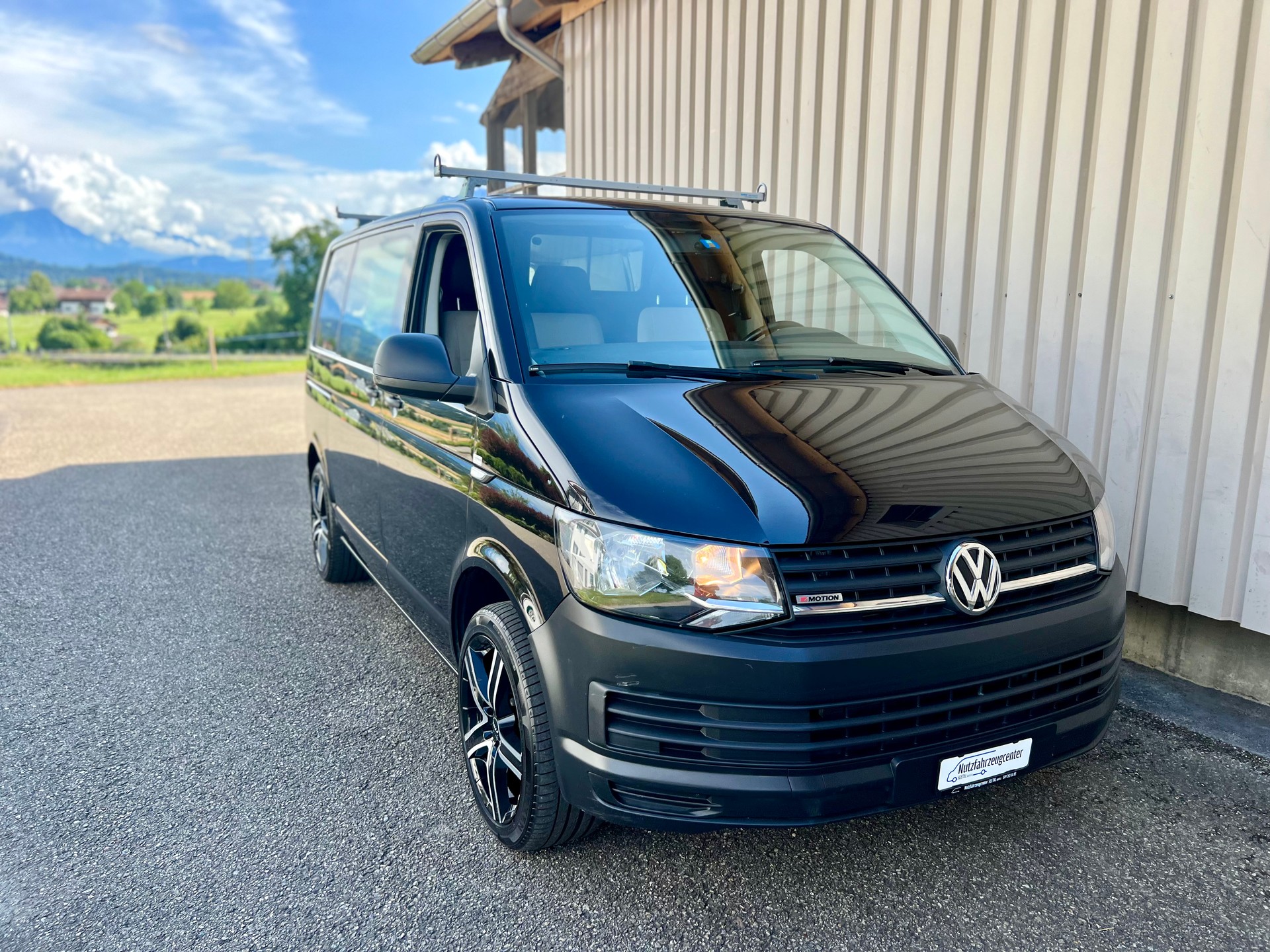 VW T6 2.0 TDI 4Motion black Edition by Nutzfahrzewugcenter Seetal-image-0