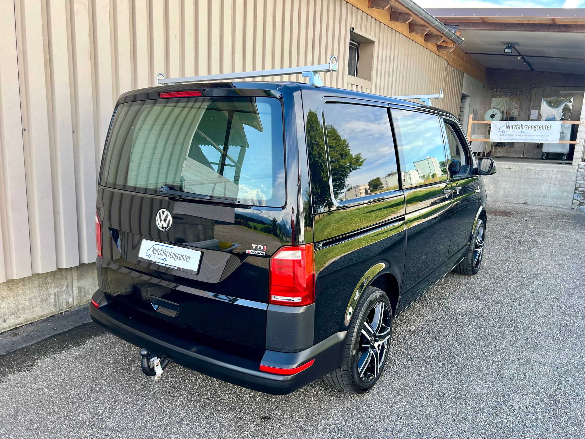 VW T6 2.0 TDI 4Motion black Edition by Nutzfahrzewugcenter Seetal-image-2