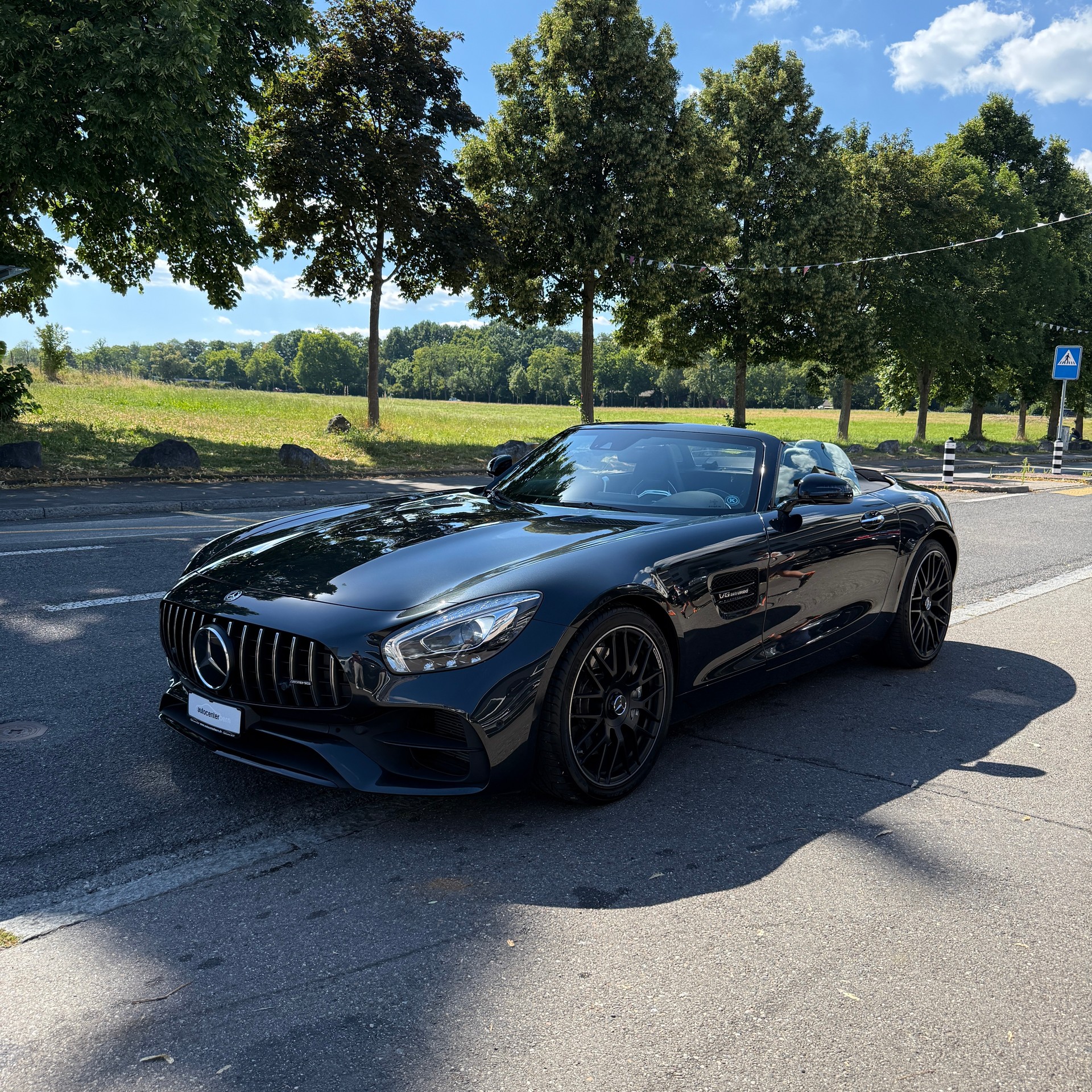 MERCEDES-BENZ AMG GT Roadster Speedshift DCT-image-2