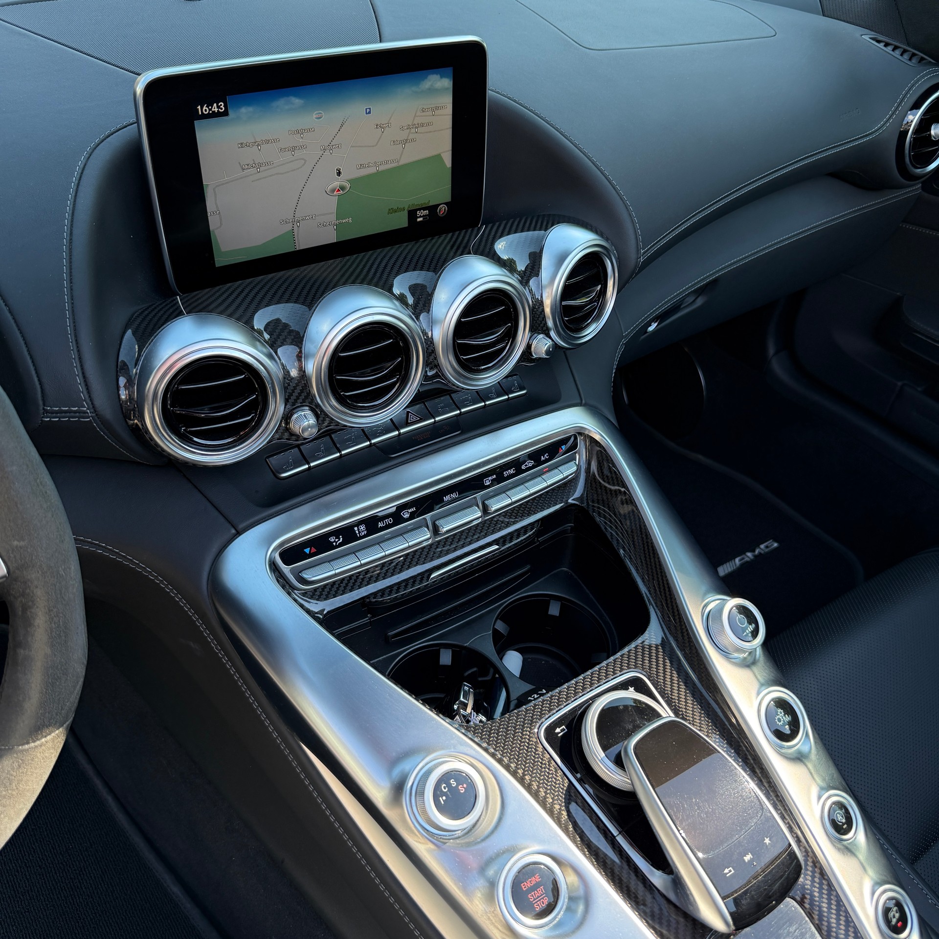 MERCEDES-BENZ AMG GT Roadster Speedshift DCT-image-11