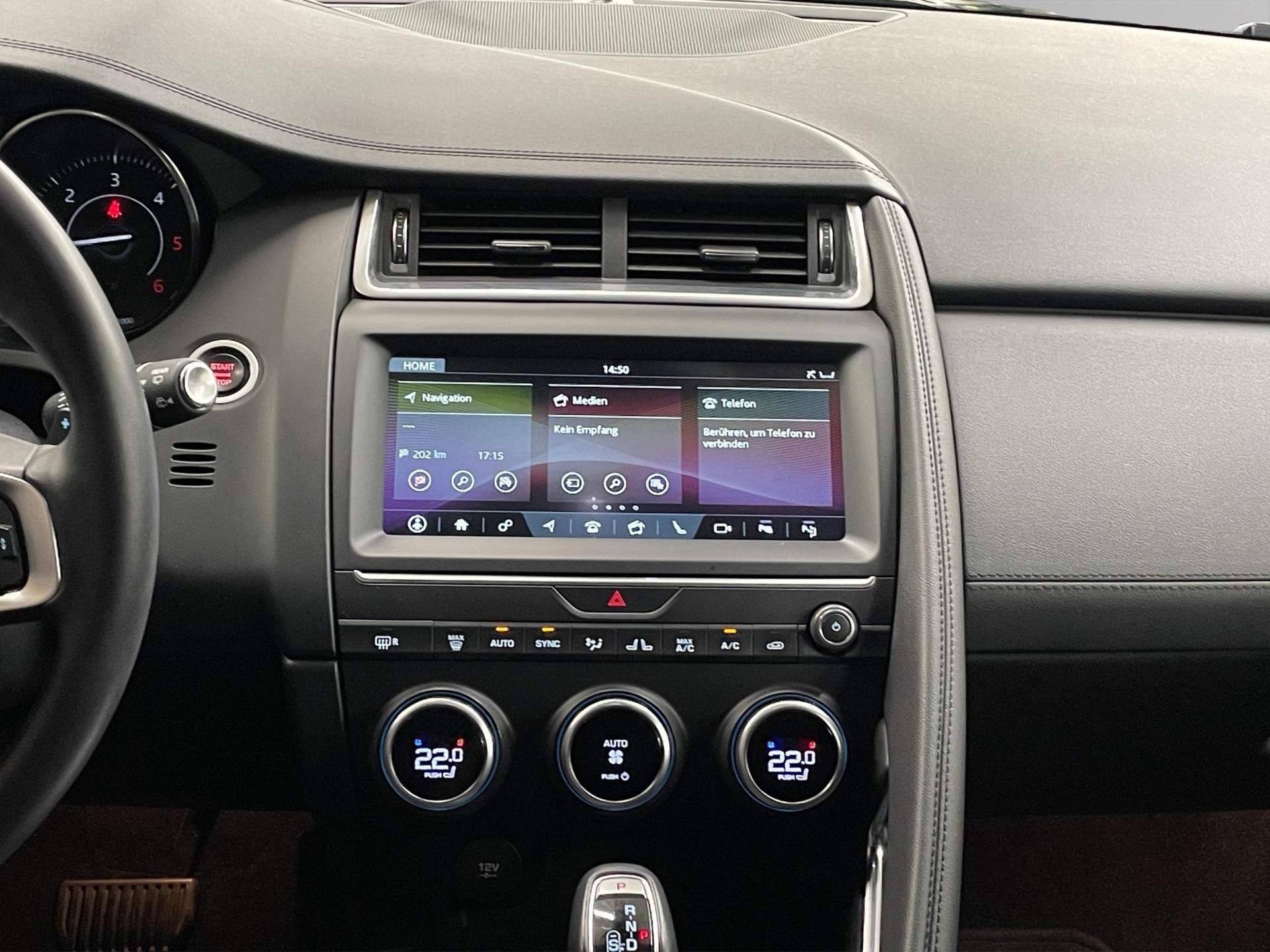JAGUAR E-Pace 2.0 D 180 SE AWD-image-8