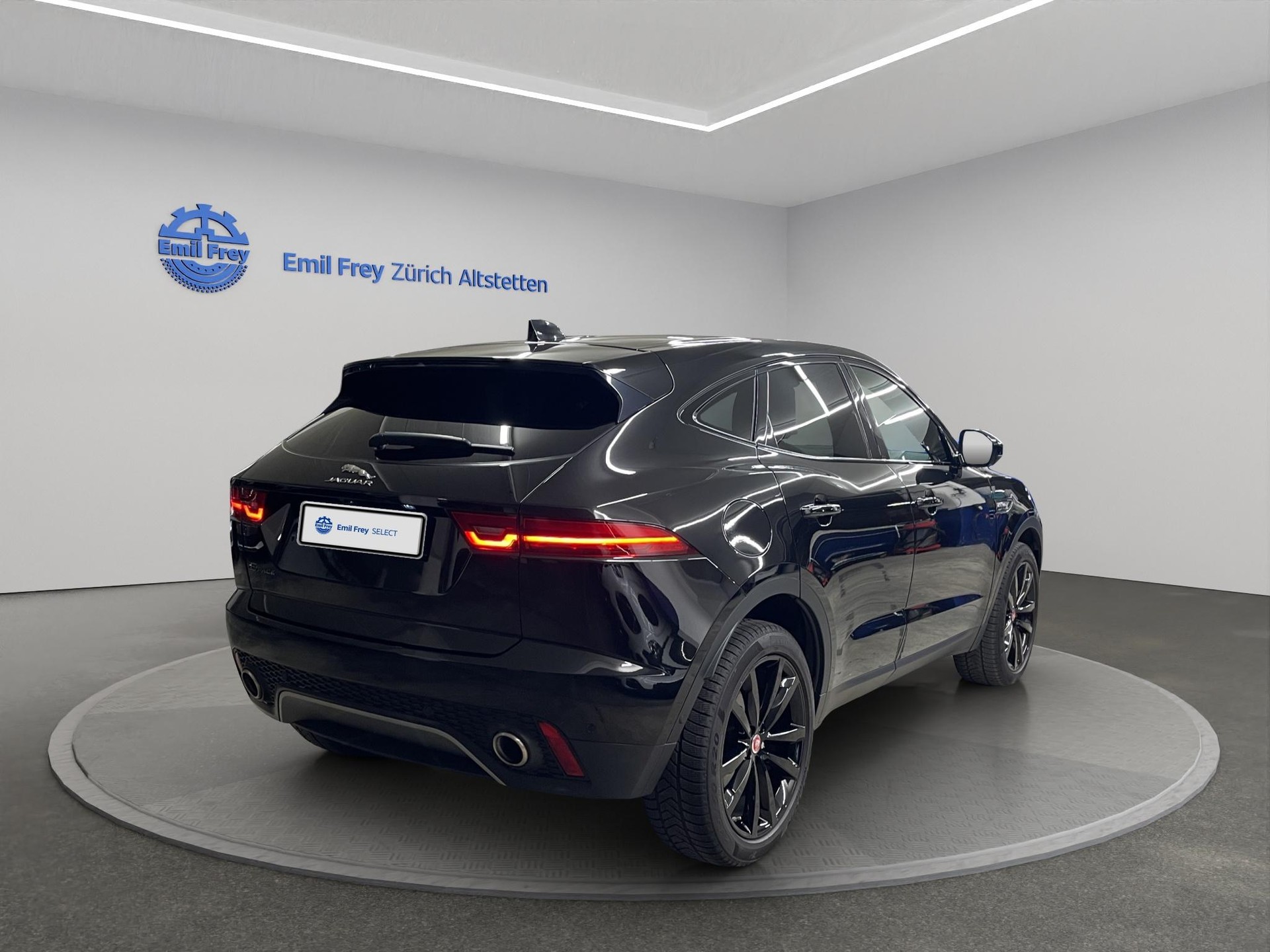 JAGUAR E-Pace 2.0 D 180 SE AWD-image-2