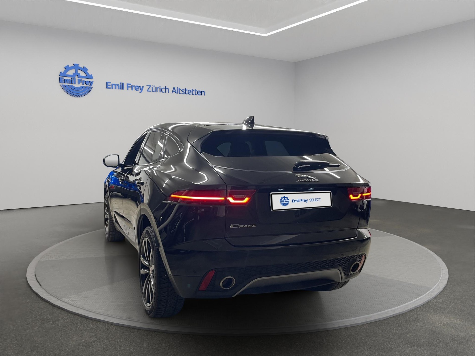JAGUAR E-Pace 2.0 D 180 SE AWD-image-1