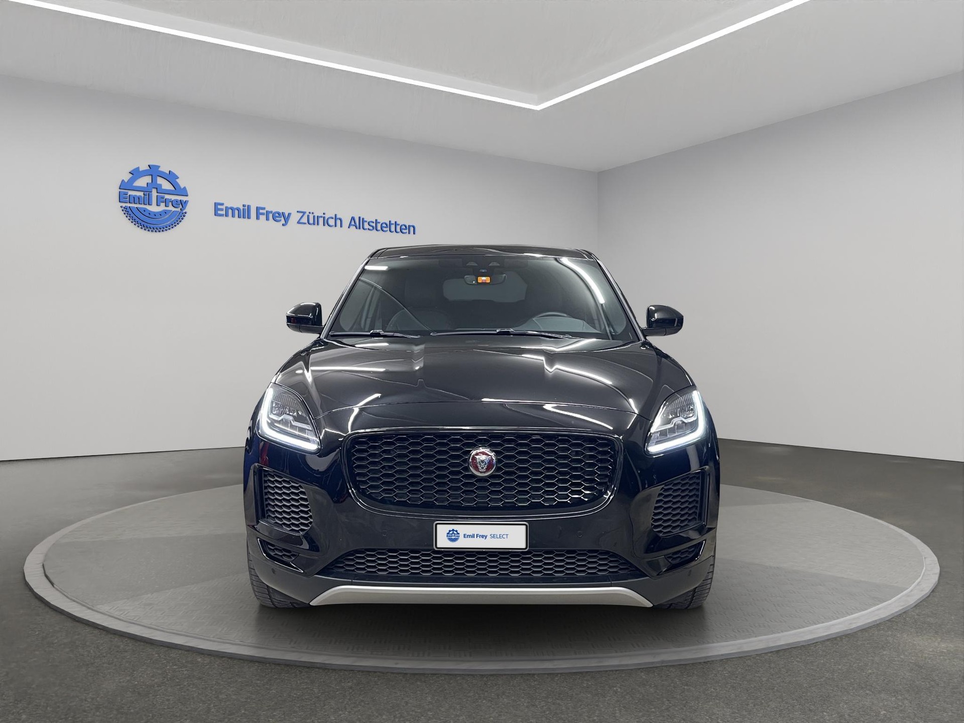 JAGUAR E-Pace 2.0 D 180 SE AWD-image-4