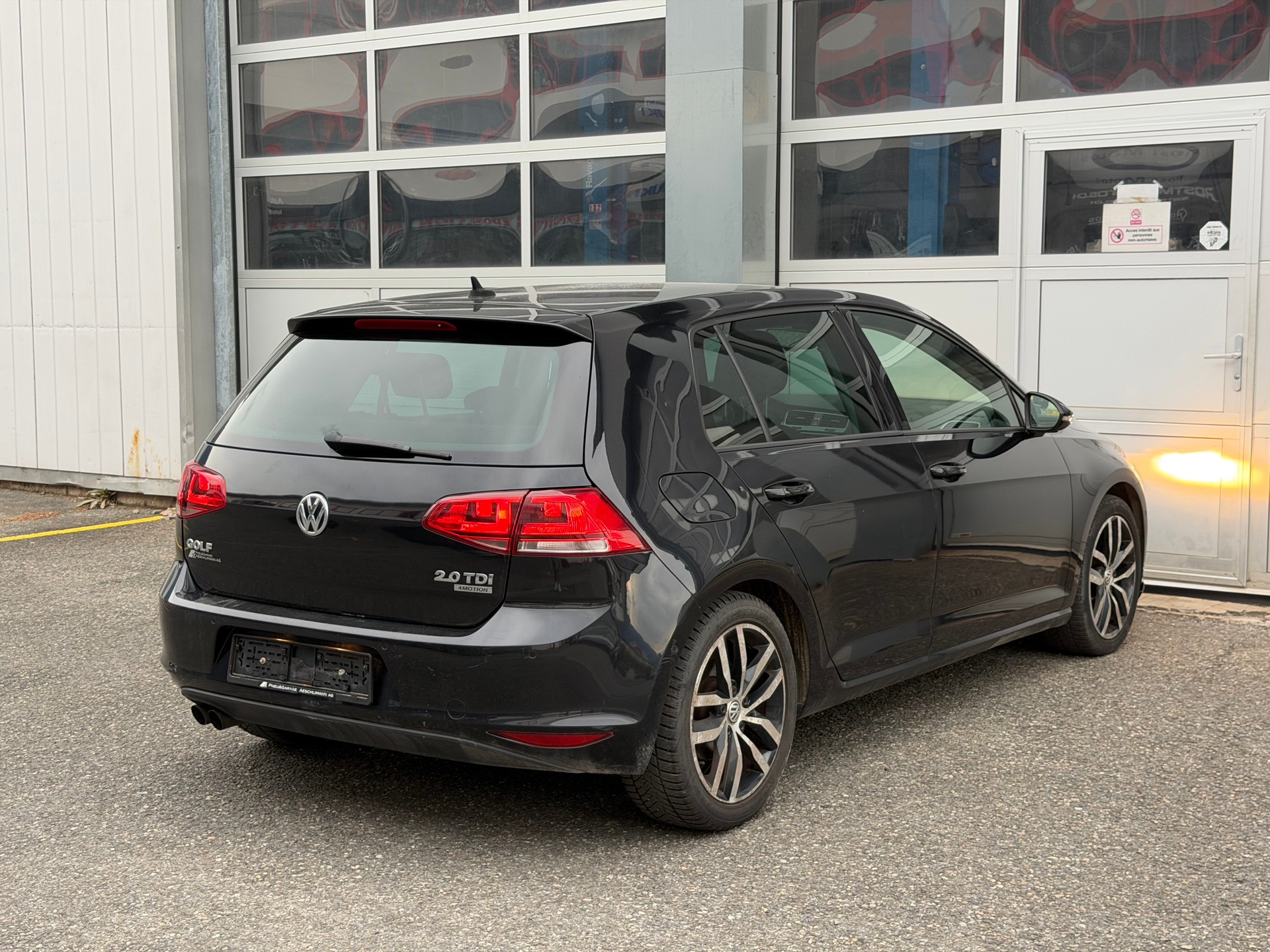 VW Golf 2.0 TDI Highline 4Motion-image-3