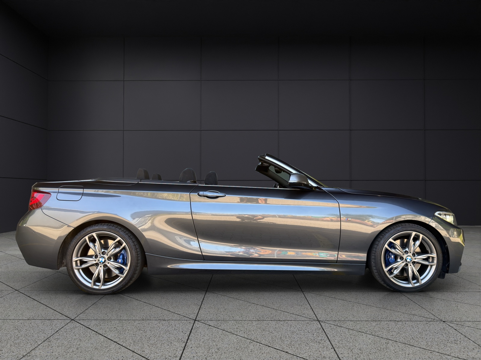 BMW M235i xDrive Steptronic-image-3