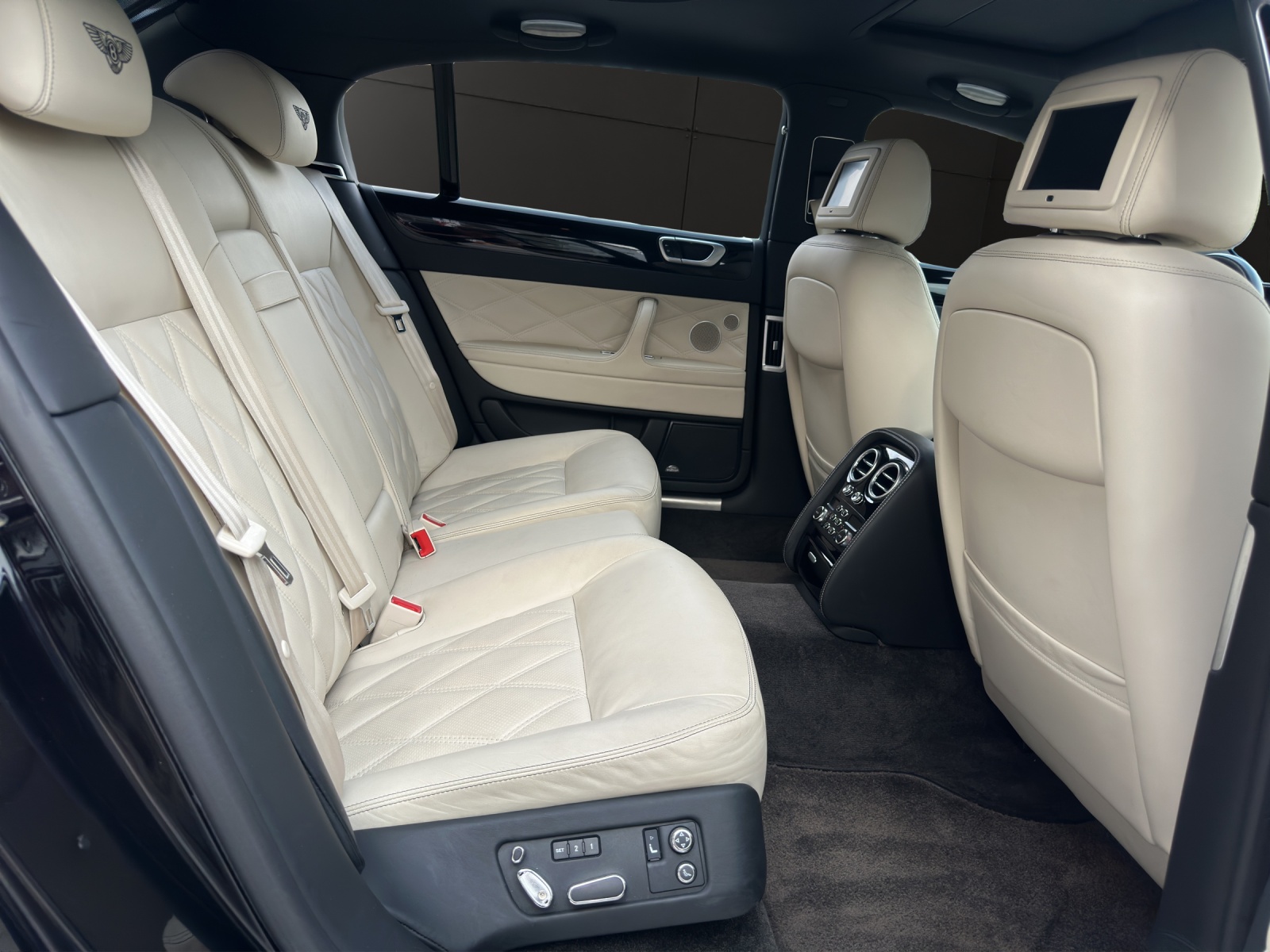 BENTLEY Continental Flying Spur 6.0 Speed-image-13
