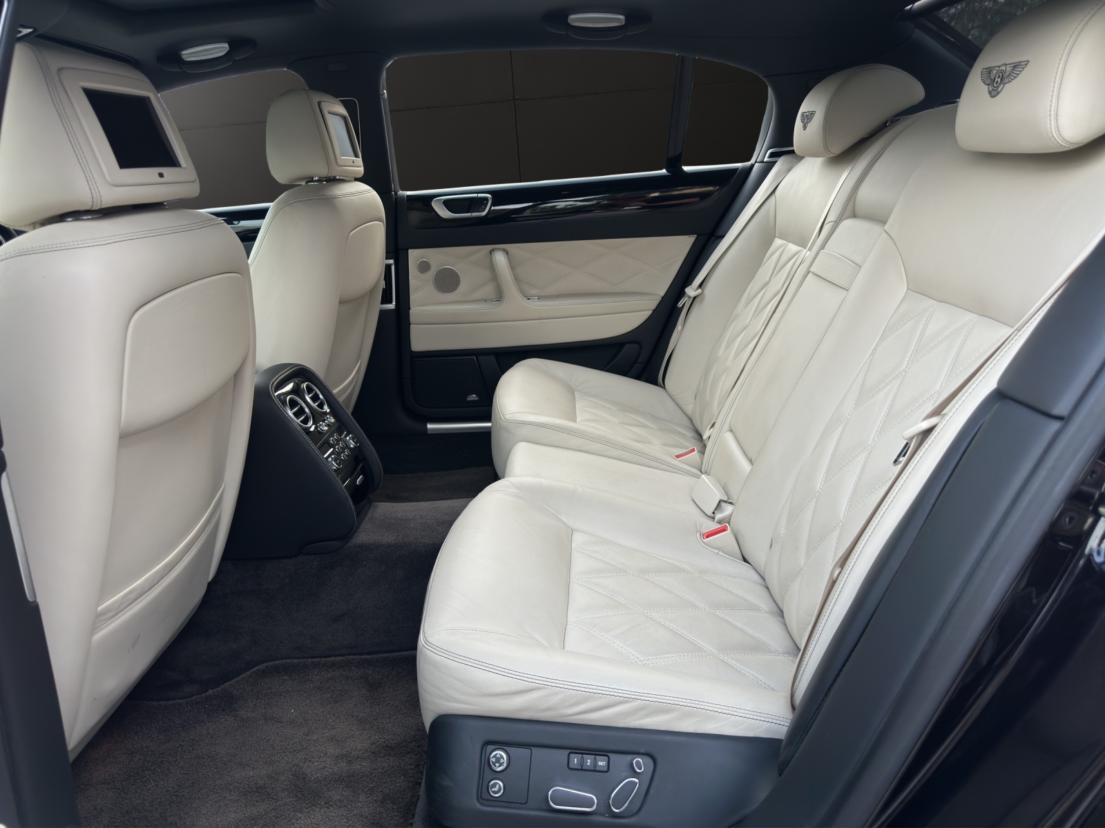 BENTLEY Continental Flying Spur 6.0 Speed-image-11