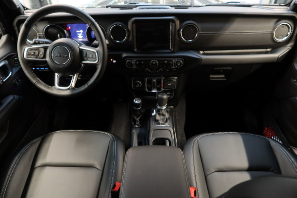 JEEP Wrangler 2.0 PHEV Overlan-image-9