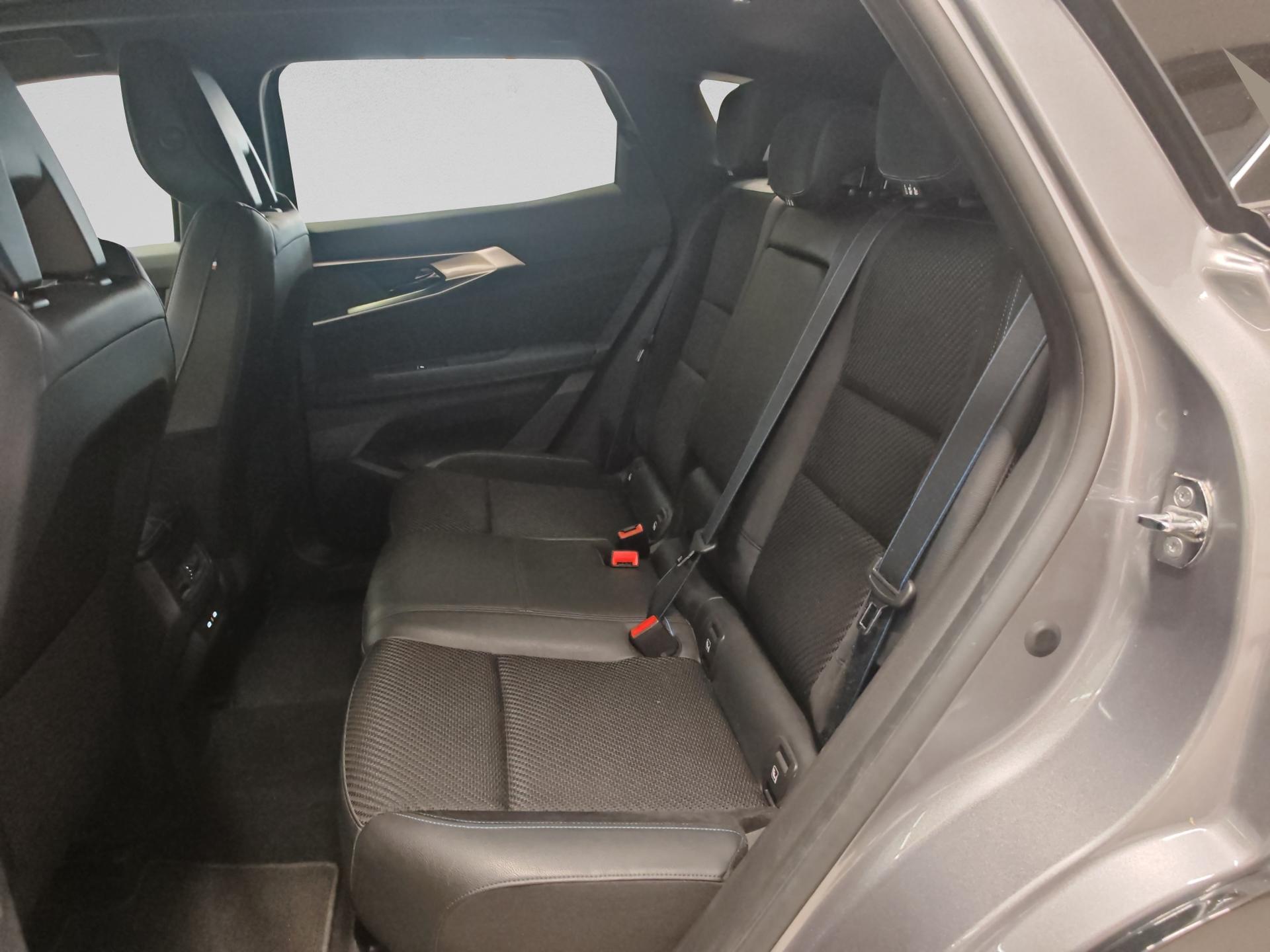 RENAULT Austral 1.2 HEV 200 Iconic Esprit Alpine A-image-14