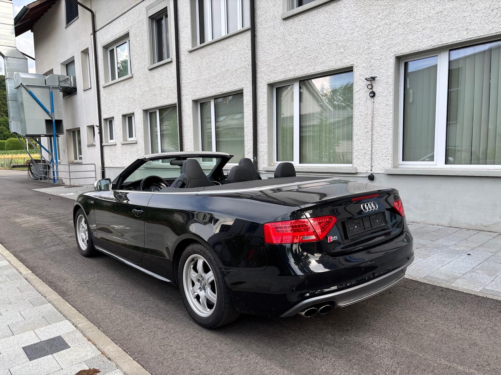 AUDI S5 Cabrio 3.0 TFSI quattro S-tronic-image-2
