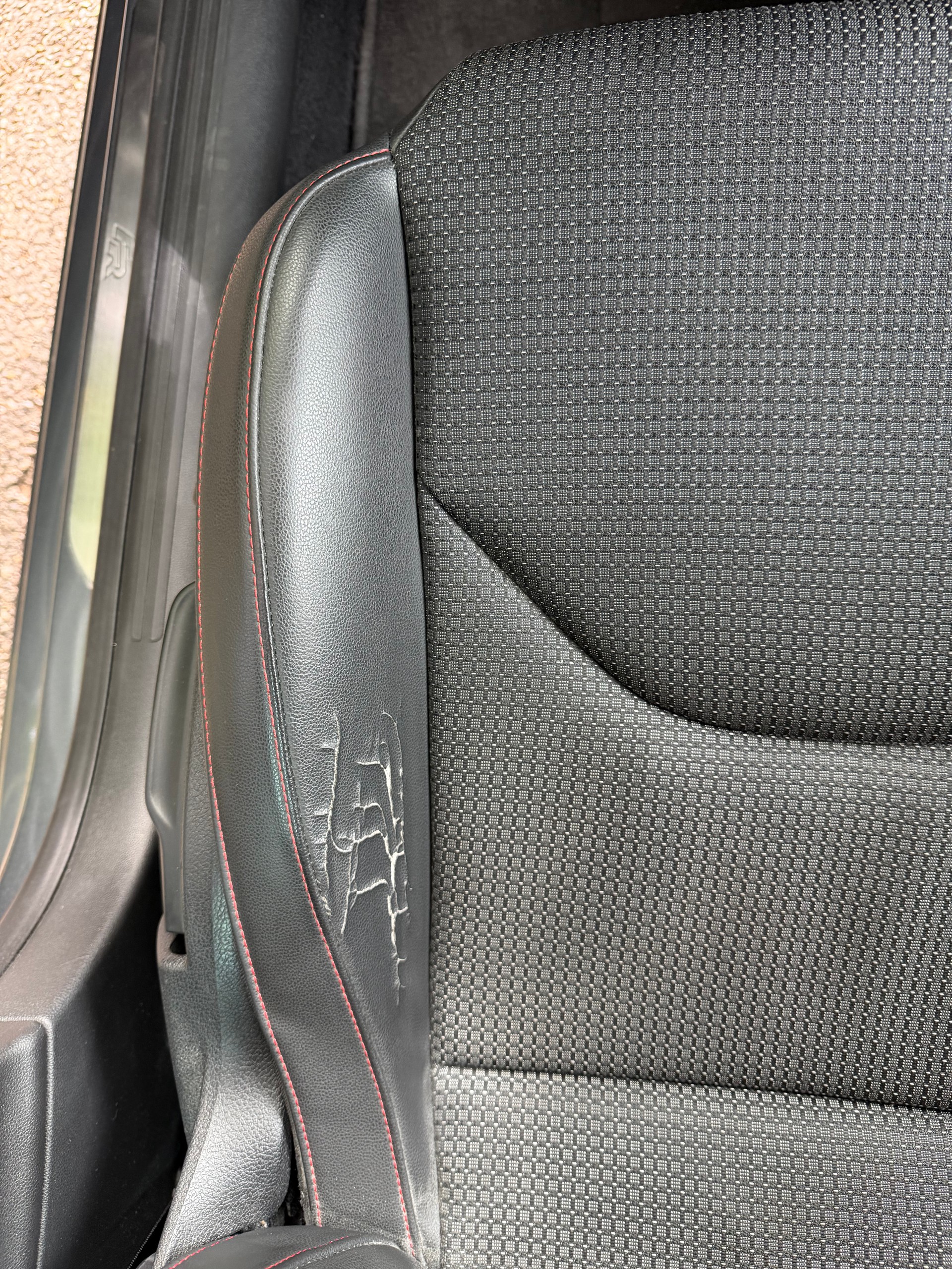 SEAT 2.0 TDI 184 FR DSG-image-8