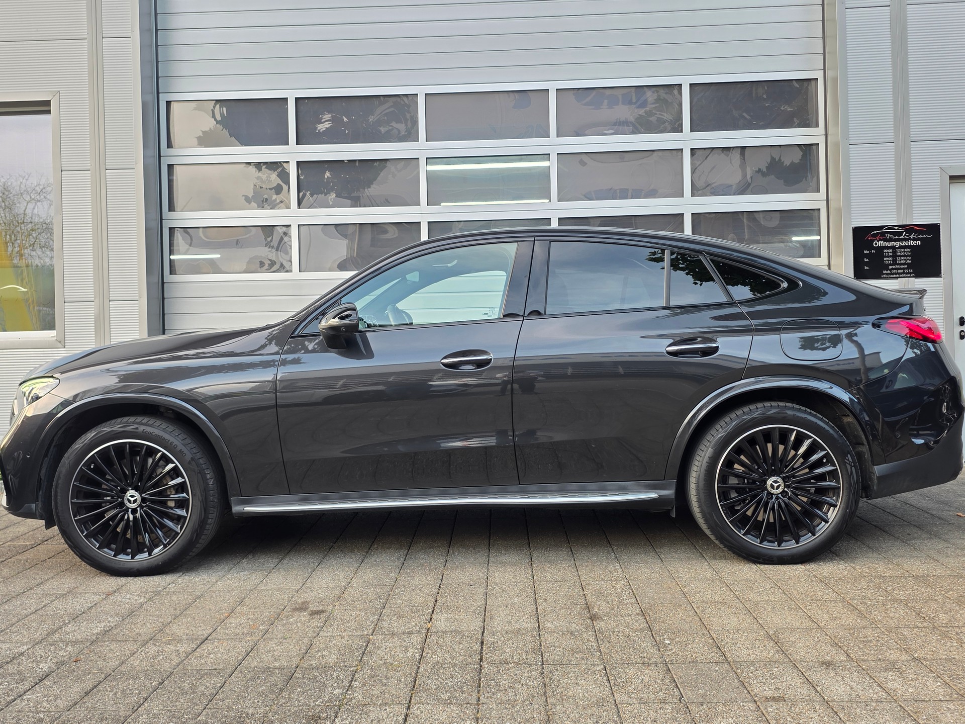 MERCEDES-BENZ GLC Coupé 400 e 4Matic EQ Star 9G-Tronic ** VOLLAUSSTATTUNG -GRATIS-SERVICE -WERKSGARANTIE -BURSMASTER -PANORAMA -KOMFORT PAK.-image-1