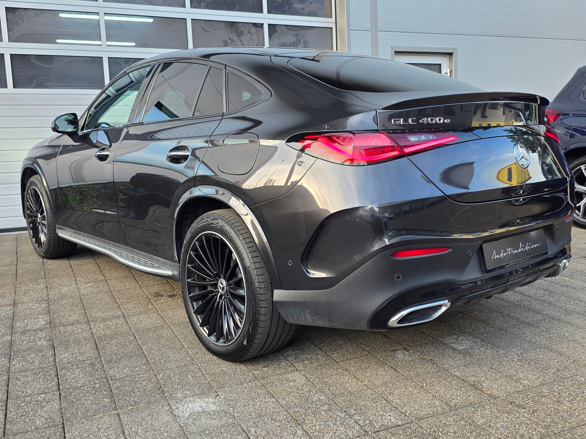 MERCEDES-BENZ GLC Coupé 400 e 4Matic EQ Star 9G-Tronic ** VOLLAUSSTATTUNG -GRATIS-SERVICE -WERKSGARANTIE -BURSMASTER -PANORAMA -KOMFORT PAK.-image-3