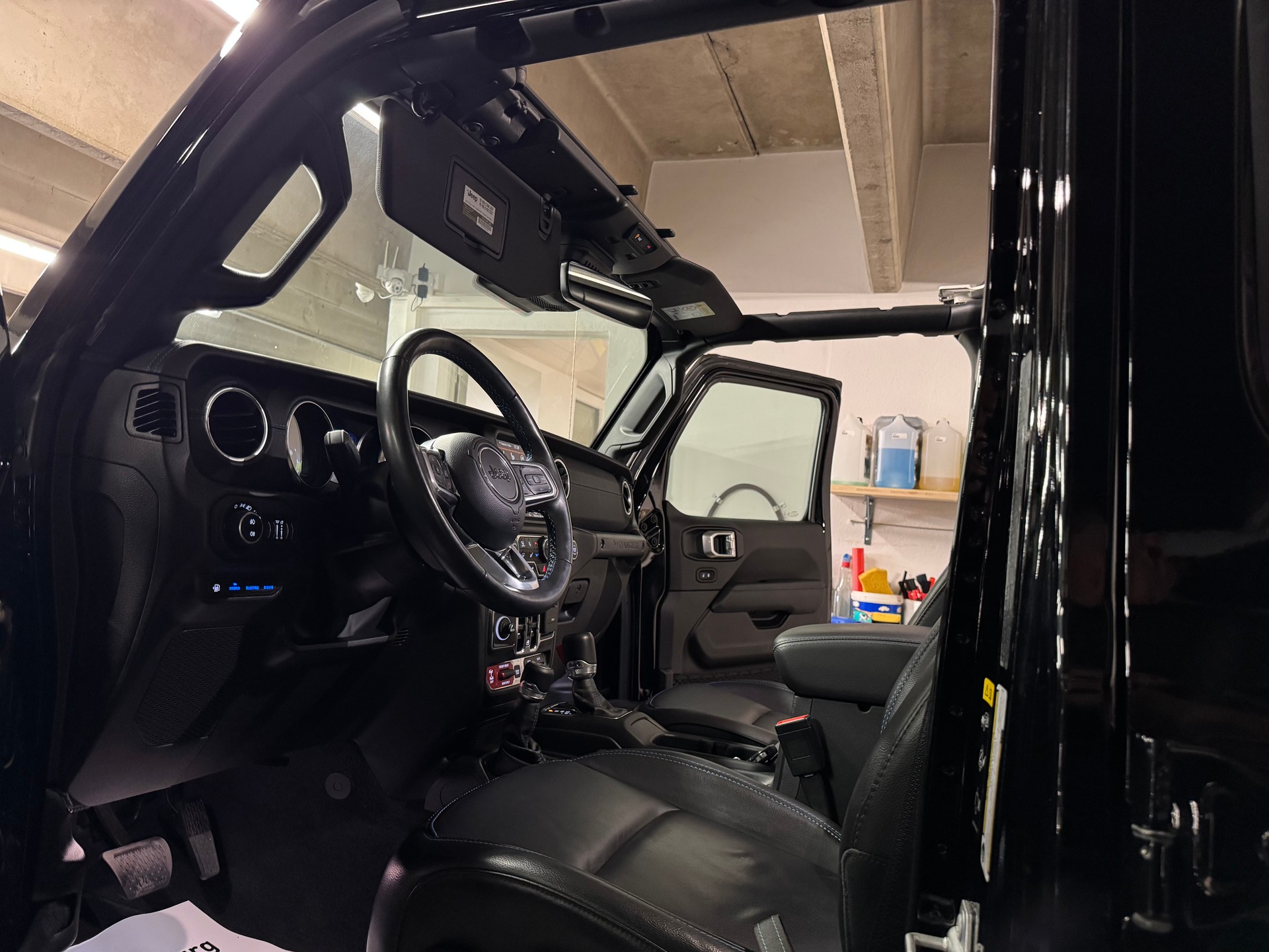 JEEP Wrangler 2.0 PHEV Unlimited Rubicon DT Automatic-image-4