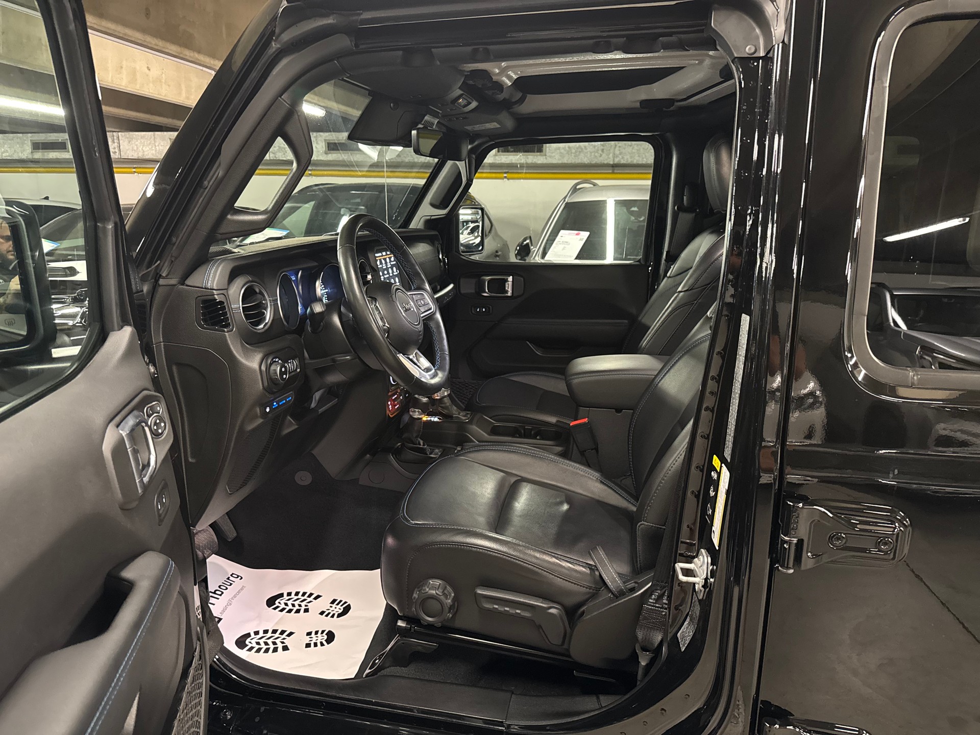 JEEP Wrangler 2.0 PHEV Unlimited Rubicon DT Automatic-image-5