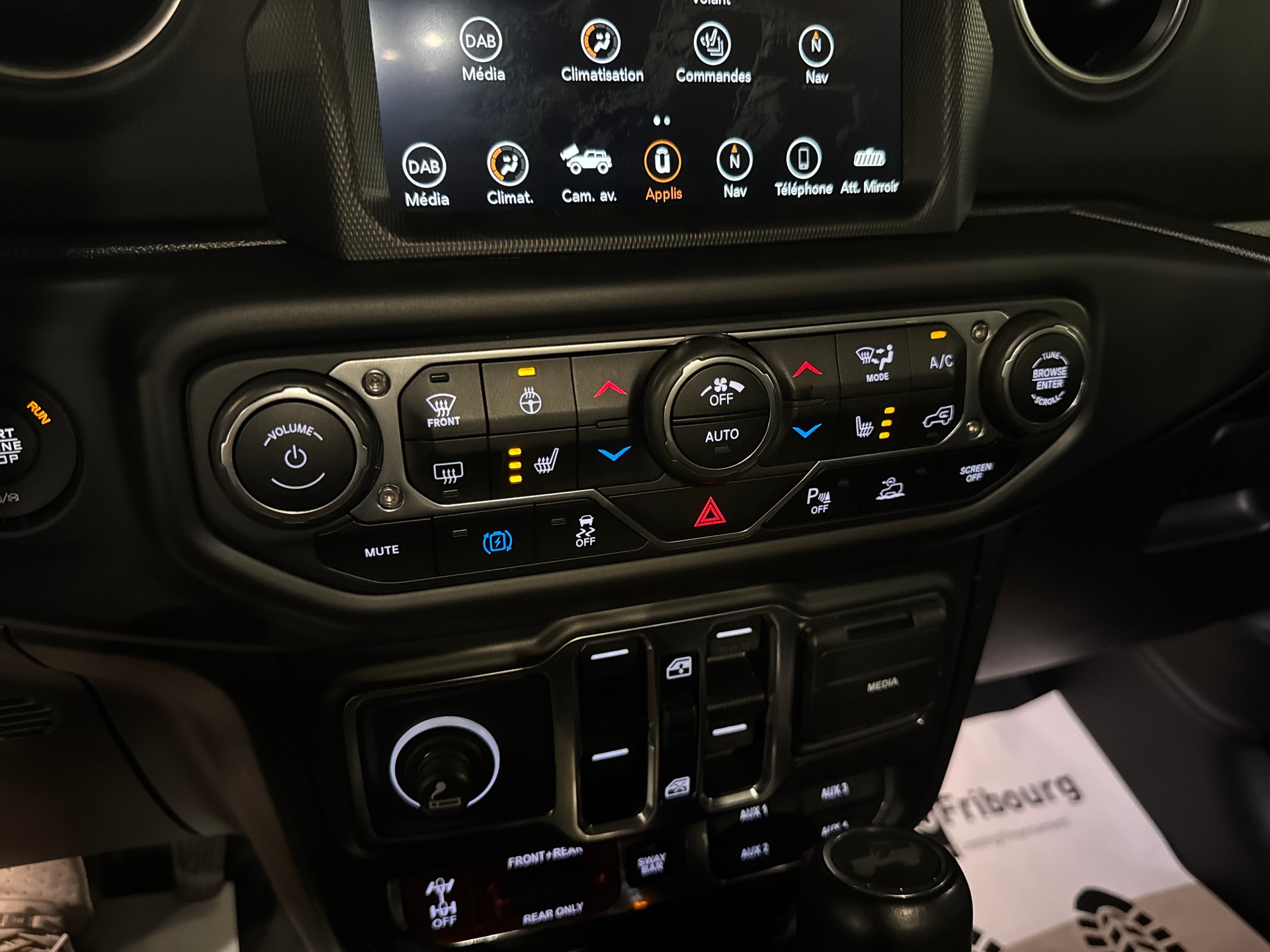 JEEP Wrangler 2.0 PHEV Unlimited Rubicon DT Automatic-image-8