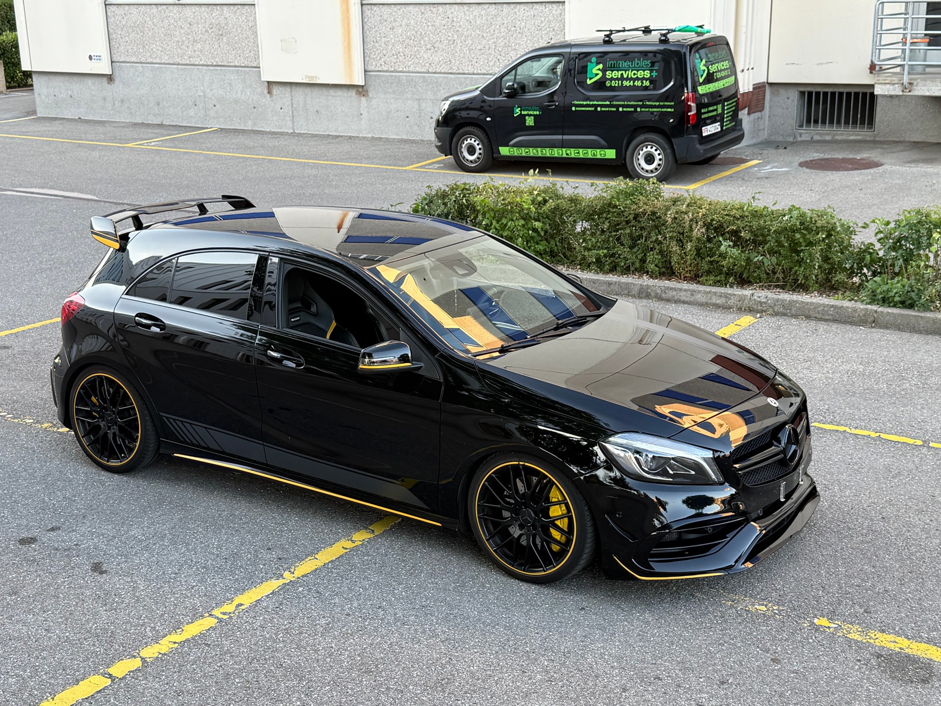 MERCEDES-BENZ A 45 AMG Yellow Night Edition 4Matic 7G-DCT-image-0