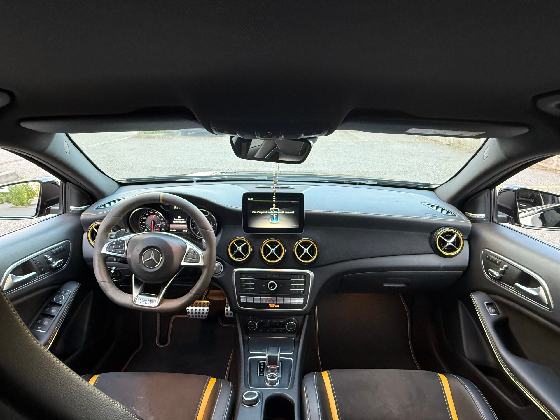 MERCEDES-BENZ A 45 AMG Yellow Night Edition 4Matic 7G-DCT-image-1