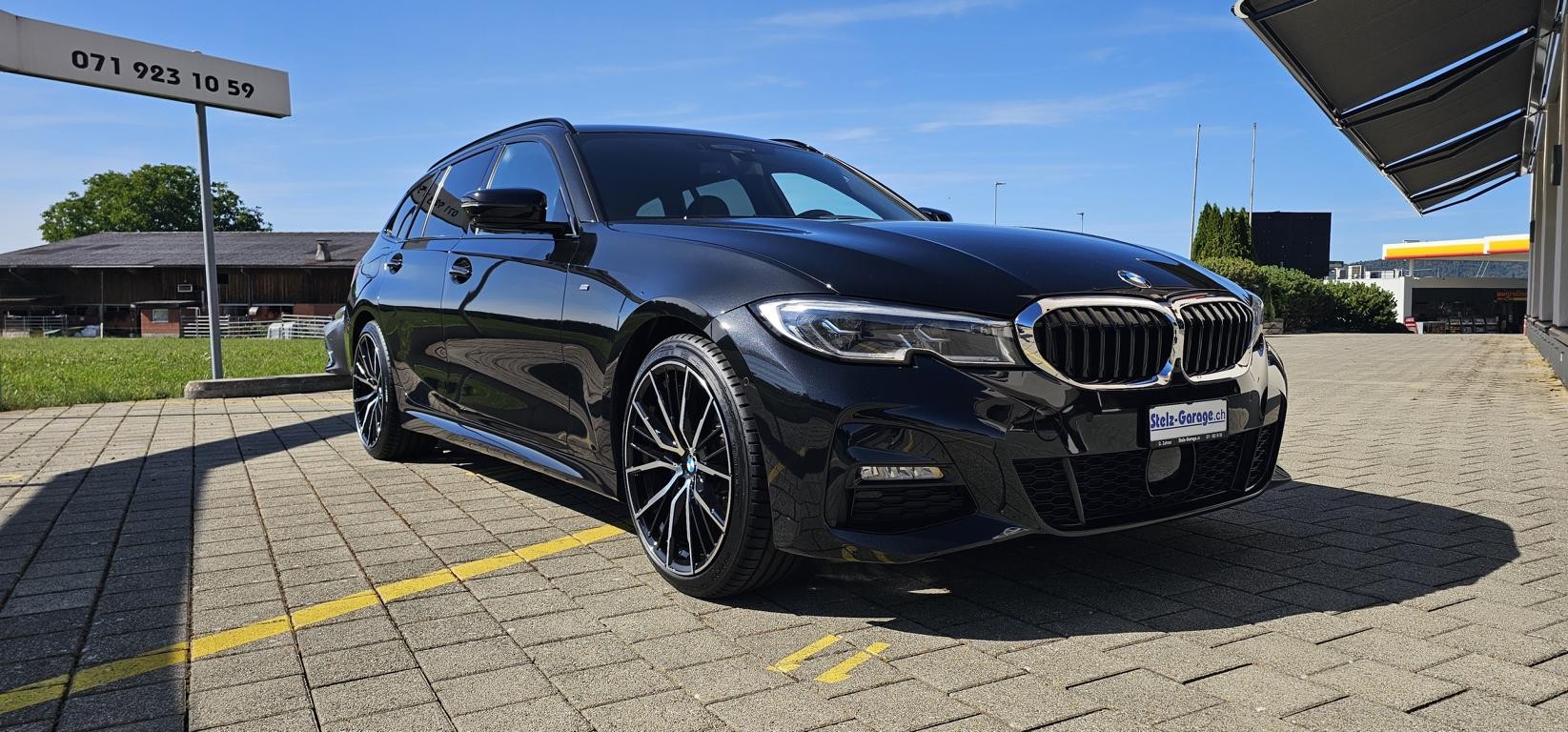 BMW 320d xDrive 48V Touring M Sport Steptronic-image-2