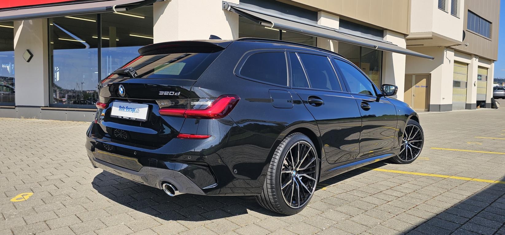 BMW 320d xDrive 48V Touring M Sport Steptronic-image-7