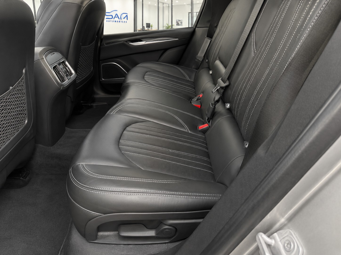 MASERATI Levante S 3.0 V6 Automatica-image-8