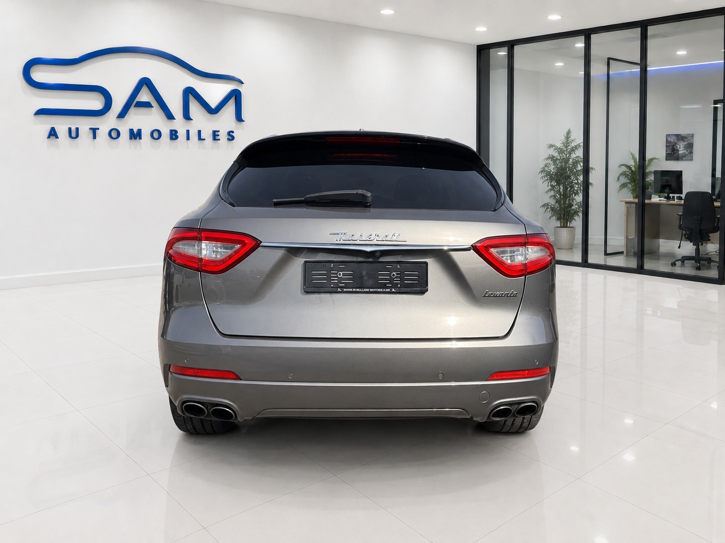 MASERATI Levante S 3.0 V6 Automatica-image-3