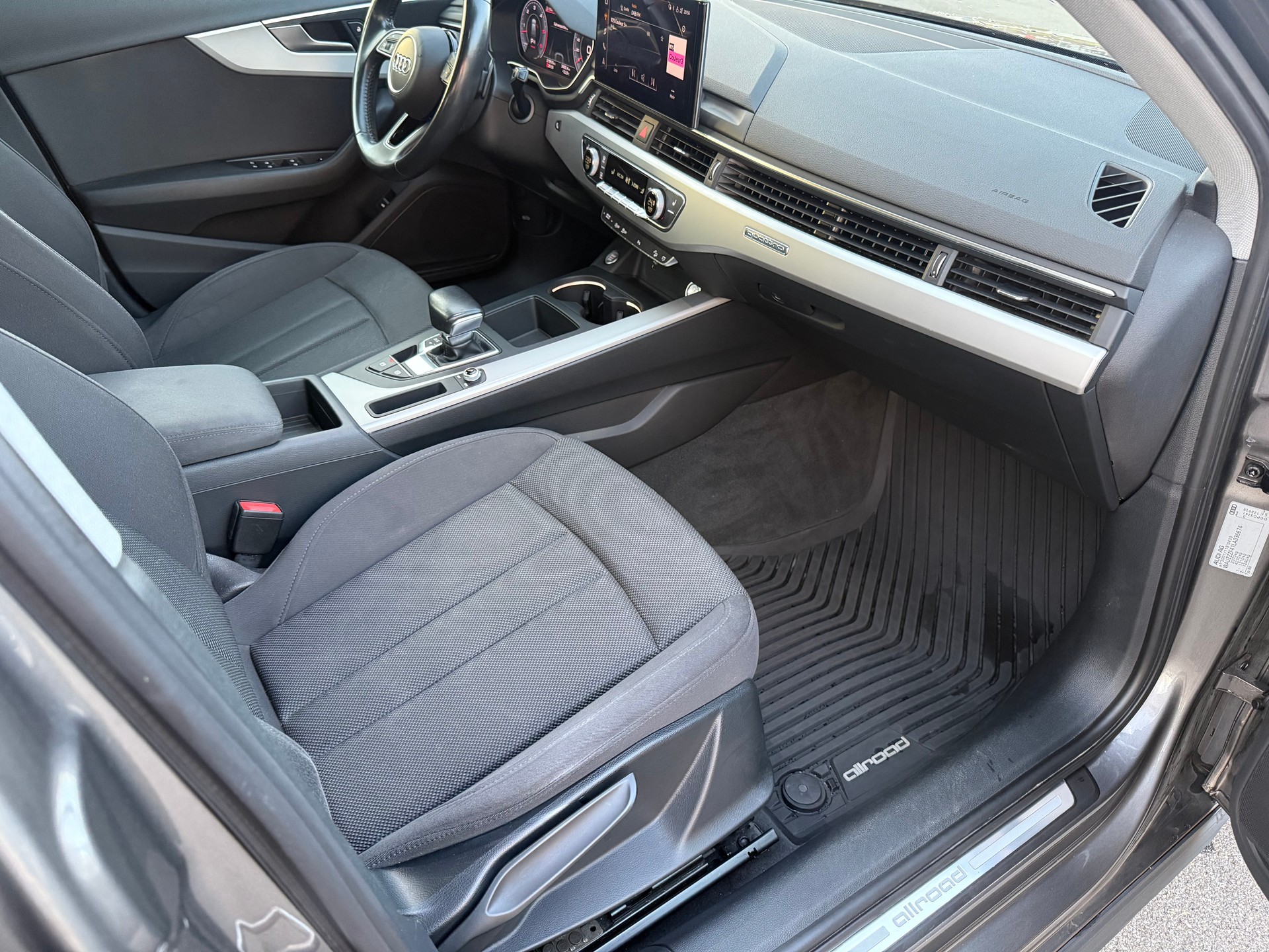 AUDI A4 allroad 50 TDI quattro tiptronic-image-11